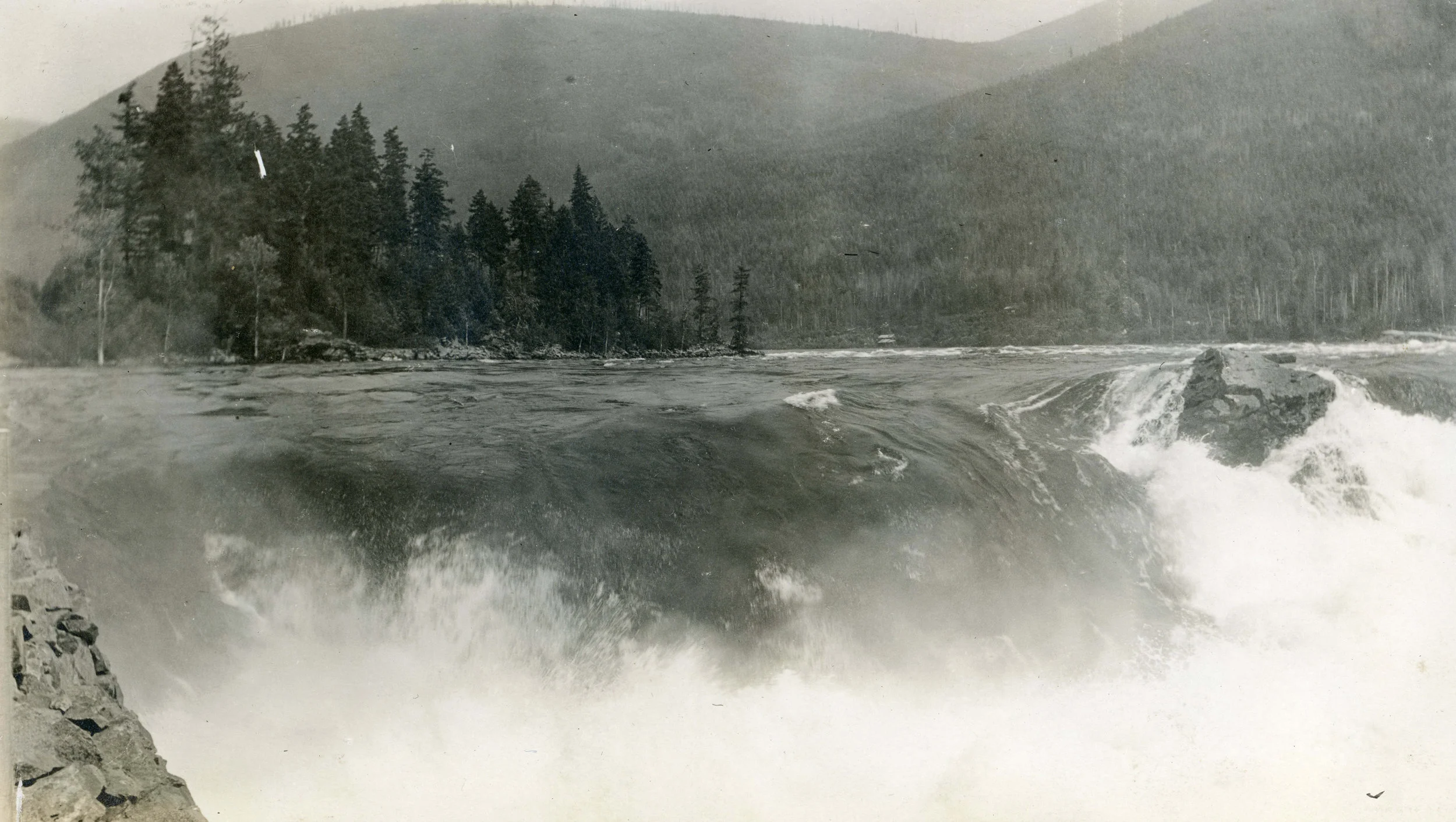 Photo 2337.0155: Upper Bonnington Falls, circa 1900.
