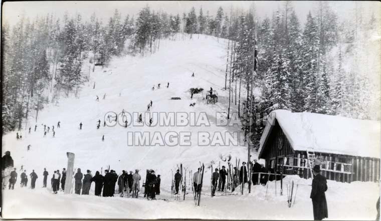  2292.0031 : Rossland Ski Club Ski Jump &amp; Slalom Hill, North of the Reservoir.    
