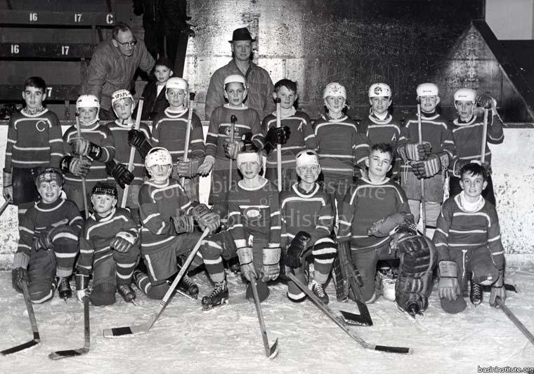 2285.0030: Rossland Hockey Team