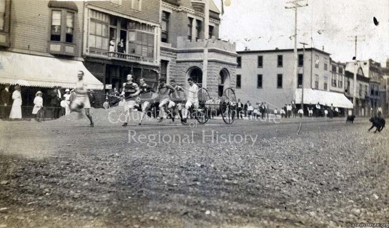 2286.0034: LeRoi Hose Team in Rossland, BC