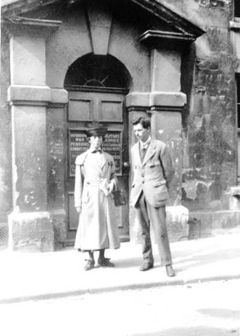   Atlantic Canada Virtual Archives : Jessie McQueen and her nephew, Dal Gordon, at Oxford University, 1920. 