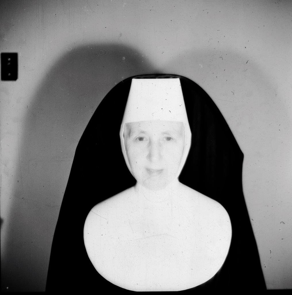  A2022.000.002.0325: Unknown nun, date unknown. 