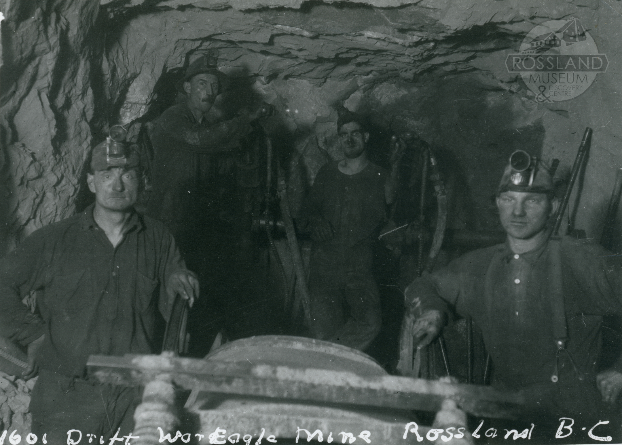 Photo 2304.0141: G141  War Eagle Mine 1601 Drift, 1922