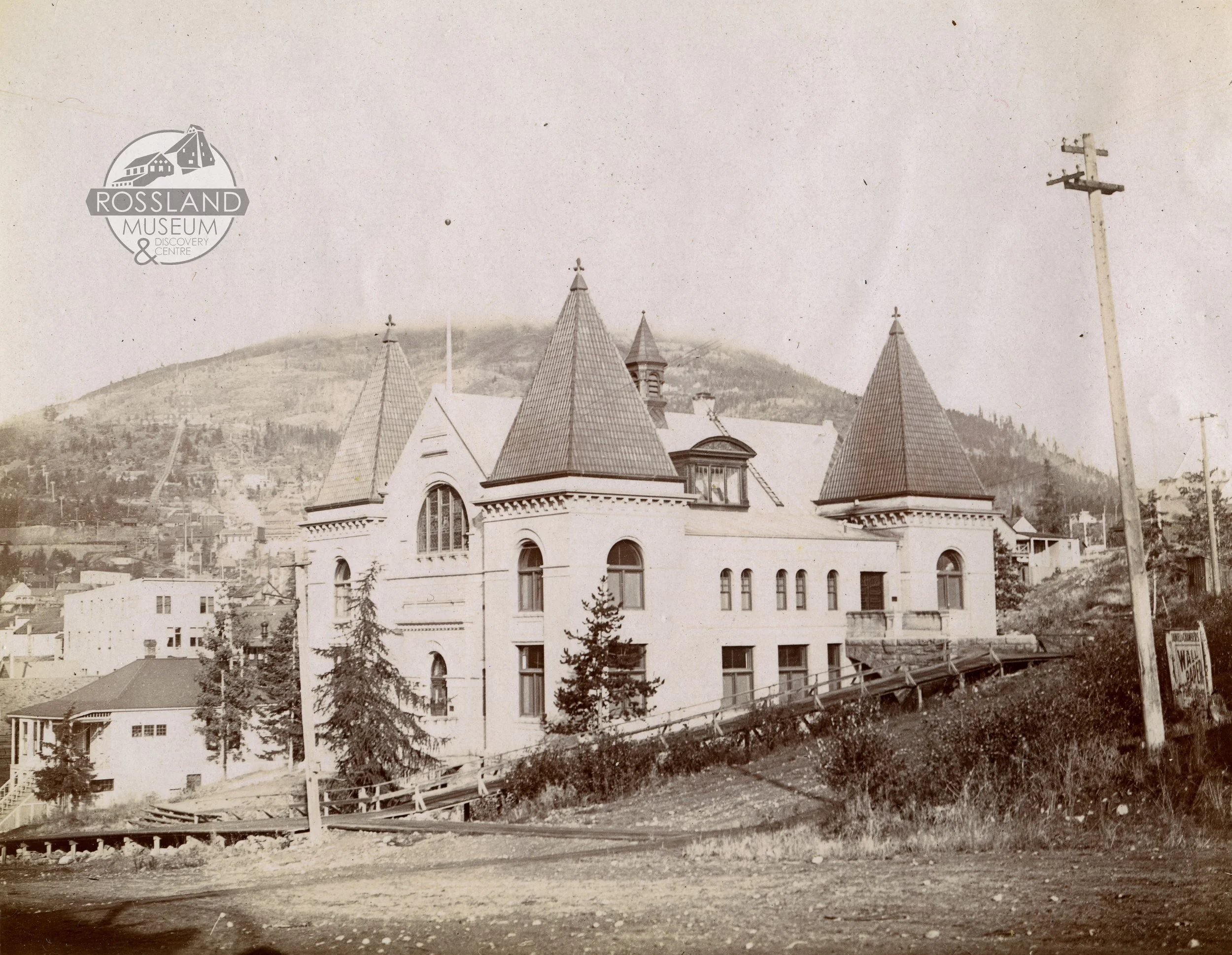 2276.0006: Rossland Court House, circa 1905