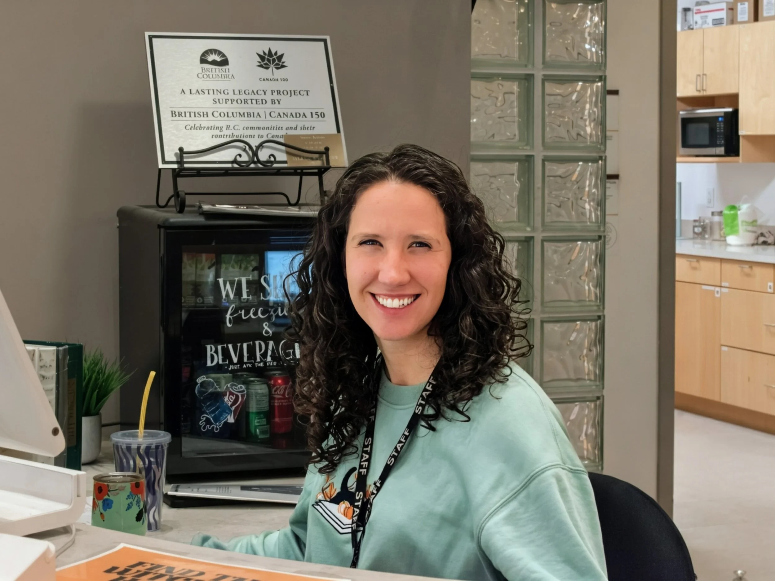 RMDC-halloween-2024-Fiona-desk-40.jpg