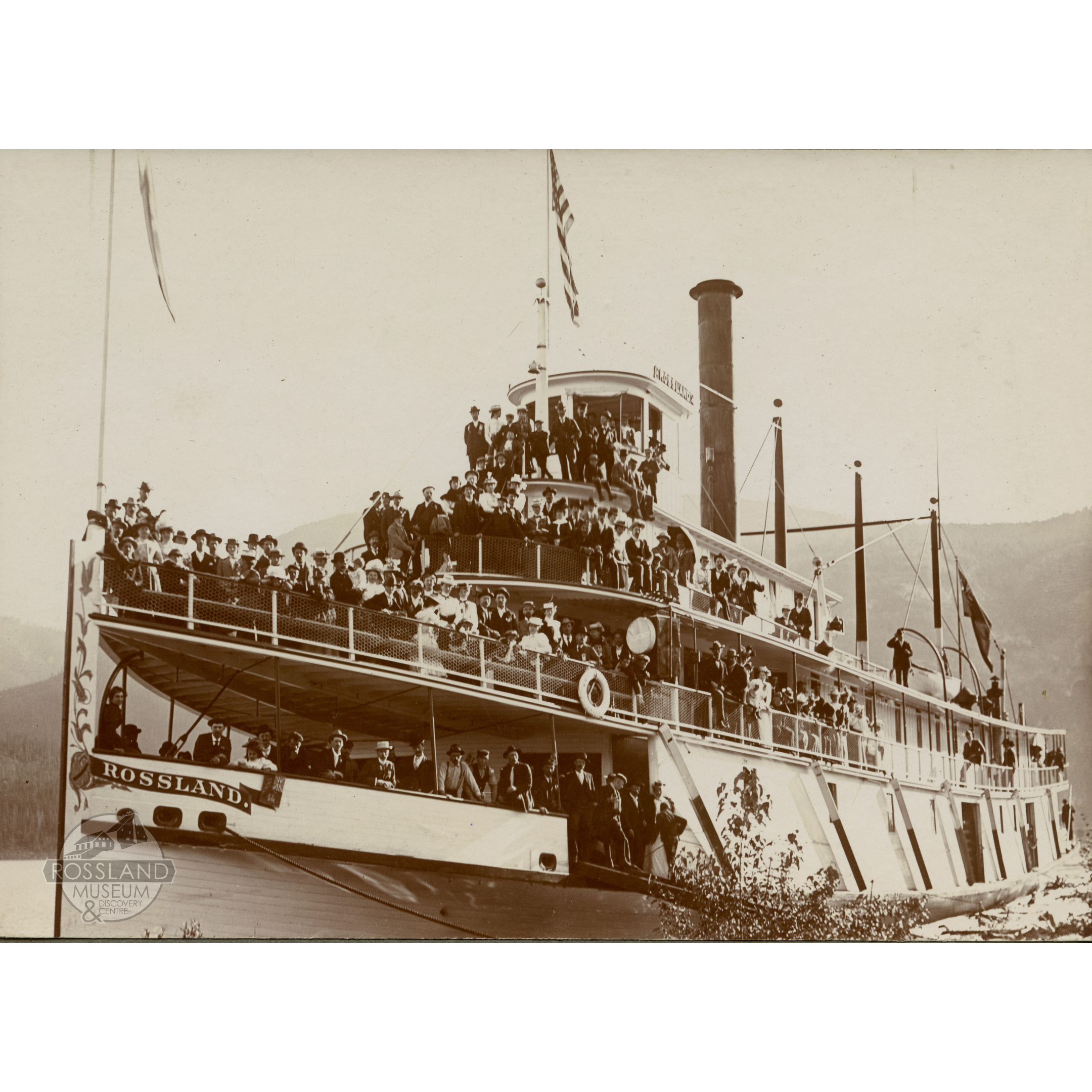 2293.0088-watermarked-stern-wheeler-ss-rossland-kootenay-lake-1900.png