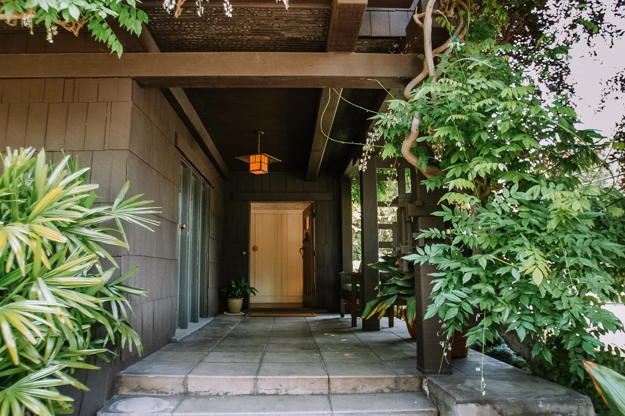 How Can Pasadena Sellers Use Seasonal Trends to Time Their Home Sale?