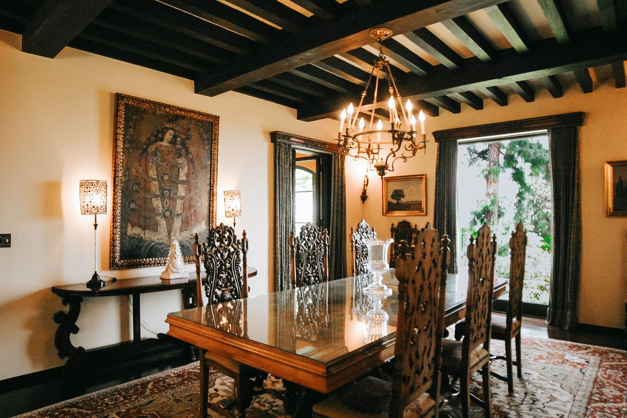 How Do Walkability and Transit Access Affect Pasadena Home Values?