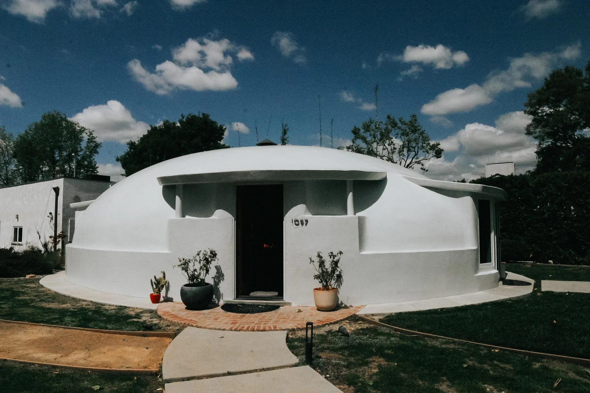 How Can Pasadena Sellers Make Their Homes Stand Out in a Crowded Market?