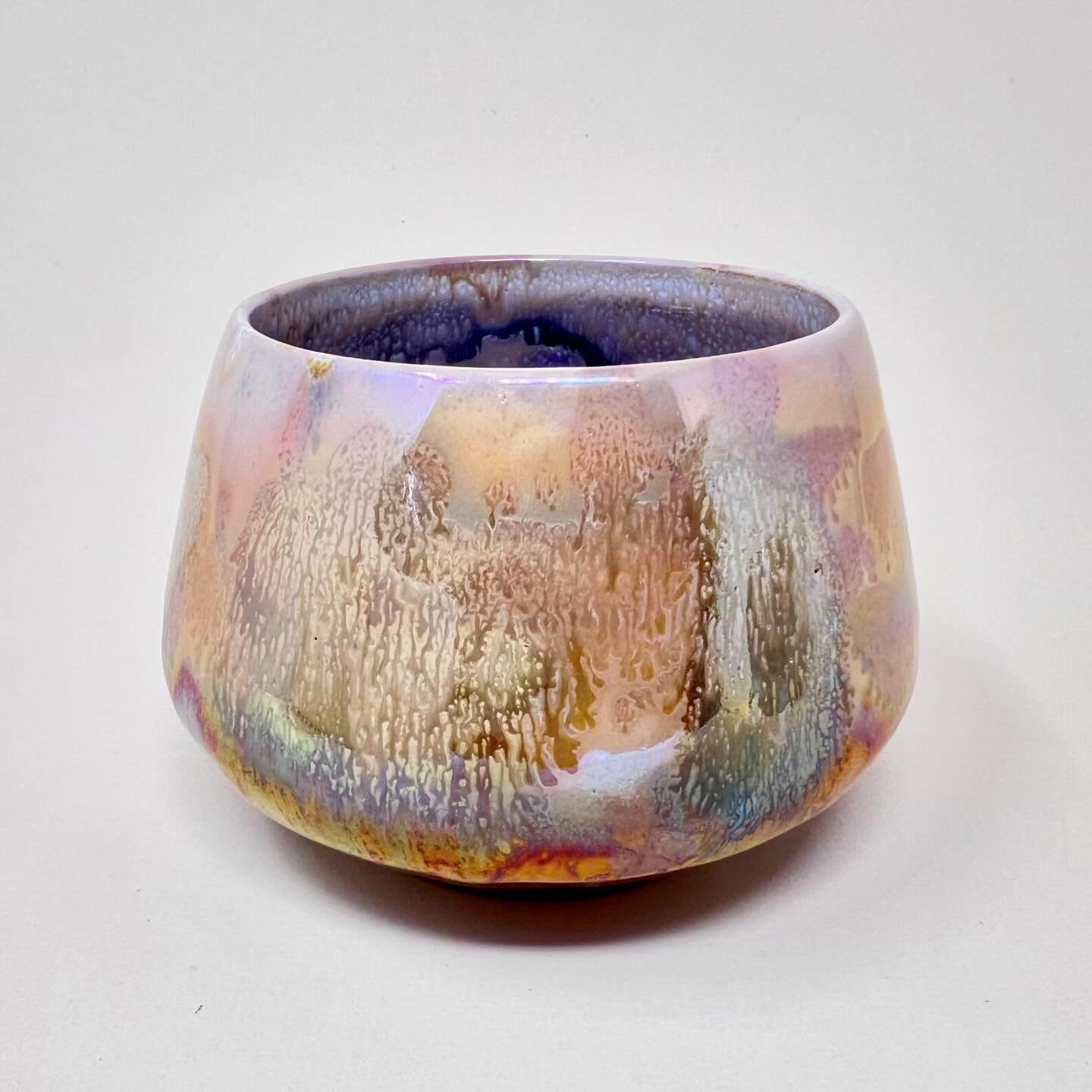 Check out details on this babe!!! This is one of my fav Lusterware Ritual Cups heading to &ldquo;Gathering&rdquo; at @neolagallery &hellip; come and join us for the opening reception, check out the ceramics and meet the artists, May 3rd 5-9pm. 
.⁣
.⁣