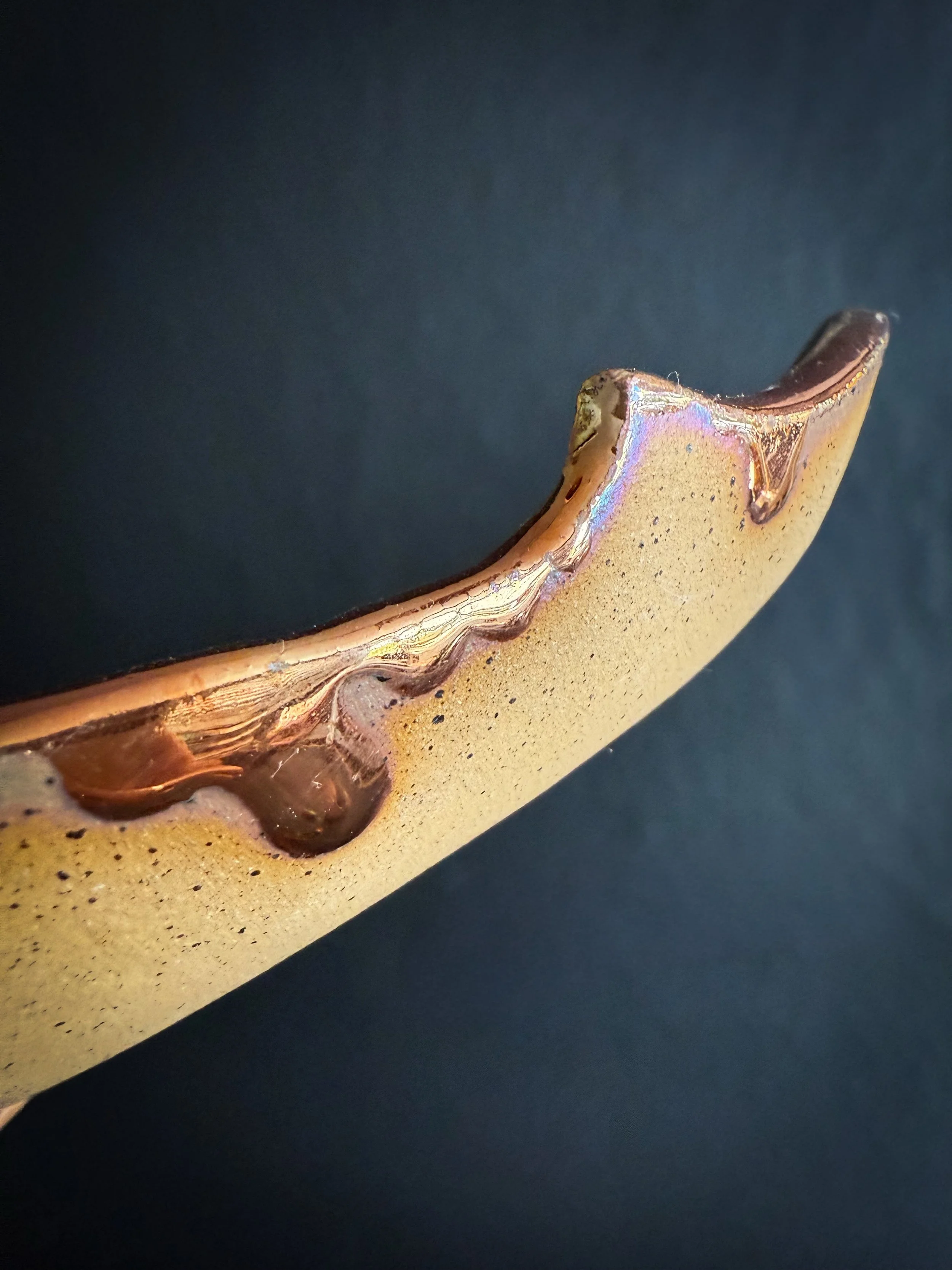 🤤 Copper glaze drip magic! ✨ 

&lsquo;Copper Gold Leaf&rsquo; Lusterware Keepsake Plate

To purchase please visit my website www.nicolamoorestudio.com