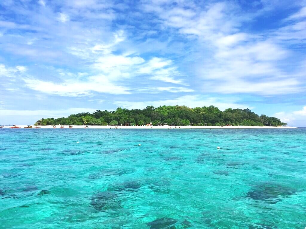 Mantigue-Island-Camiguin.jpg