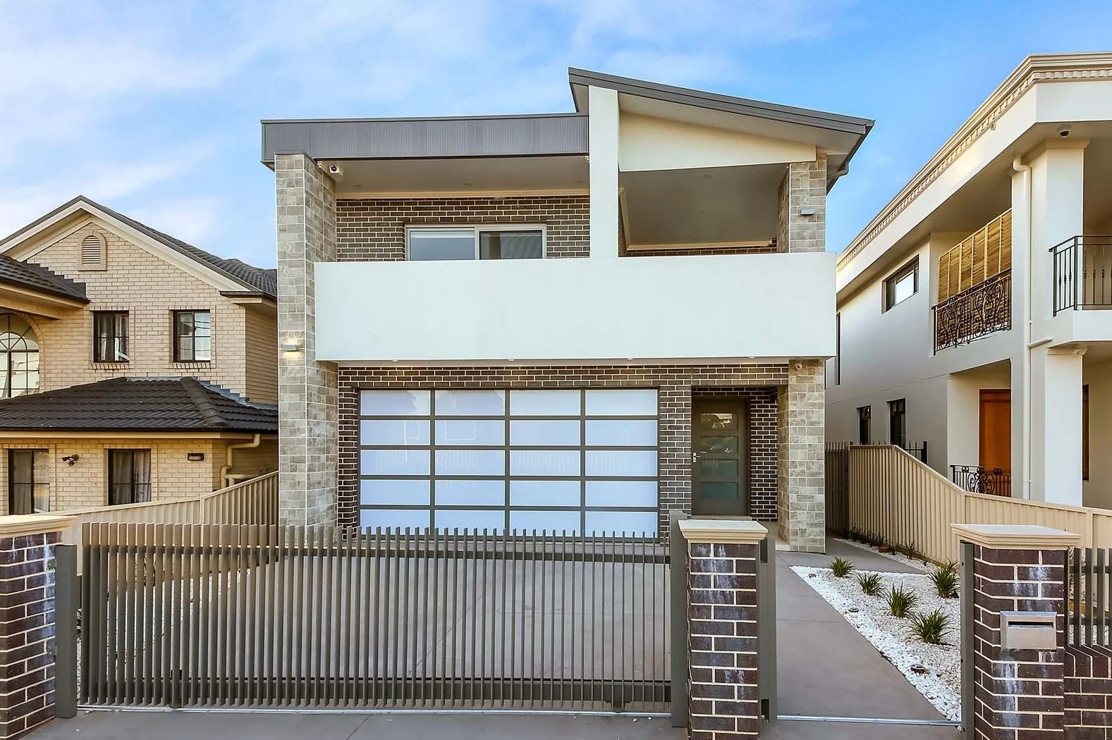 House Front Facade 6.jpg