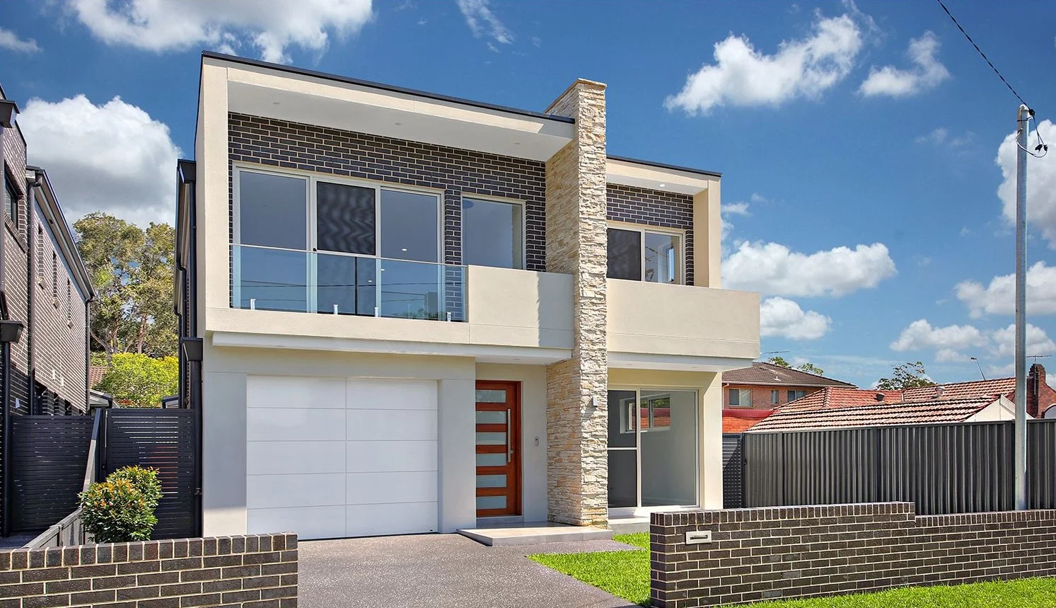 House Front Facade 2.jpg