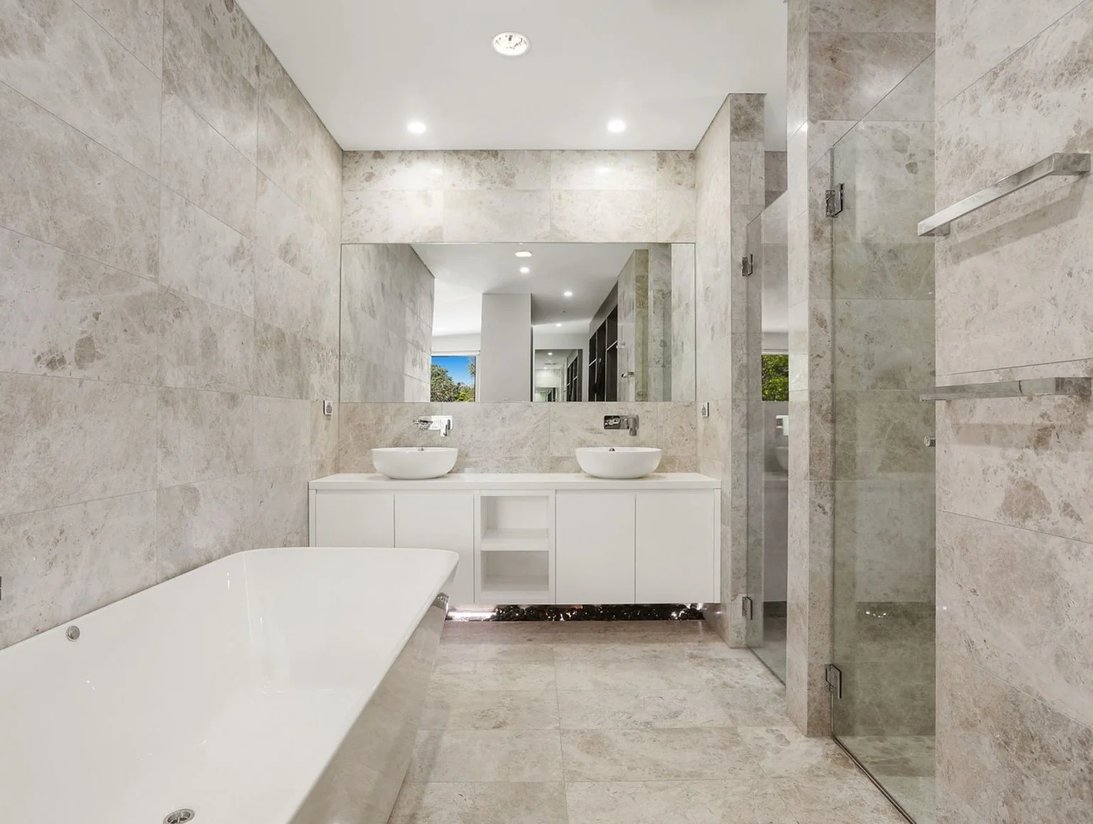 House Bathroom 4.jpg