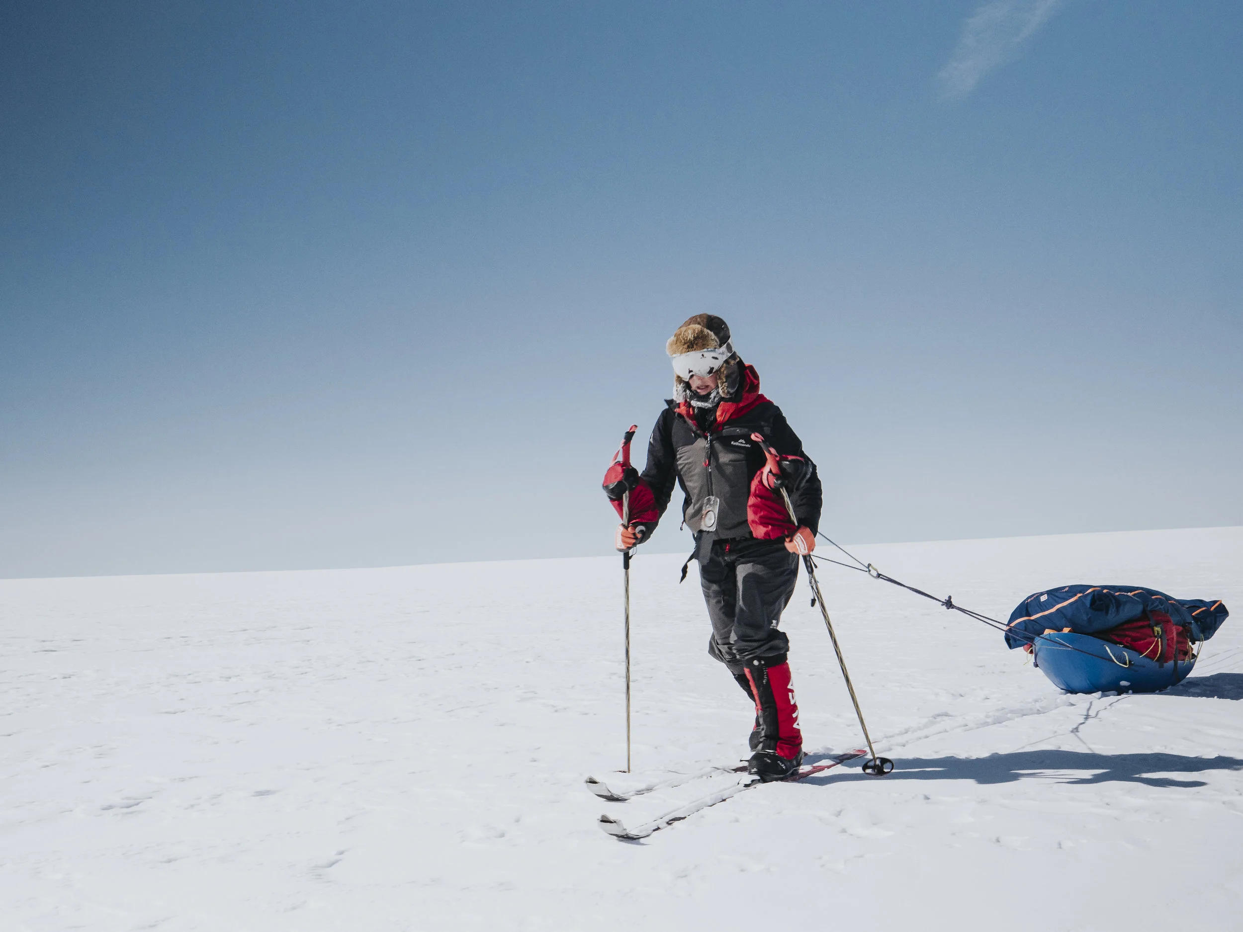 Hollie Woodhouse crossing the Greenland Ice Cap Photo: Keith Parsons