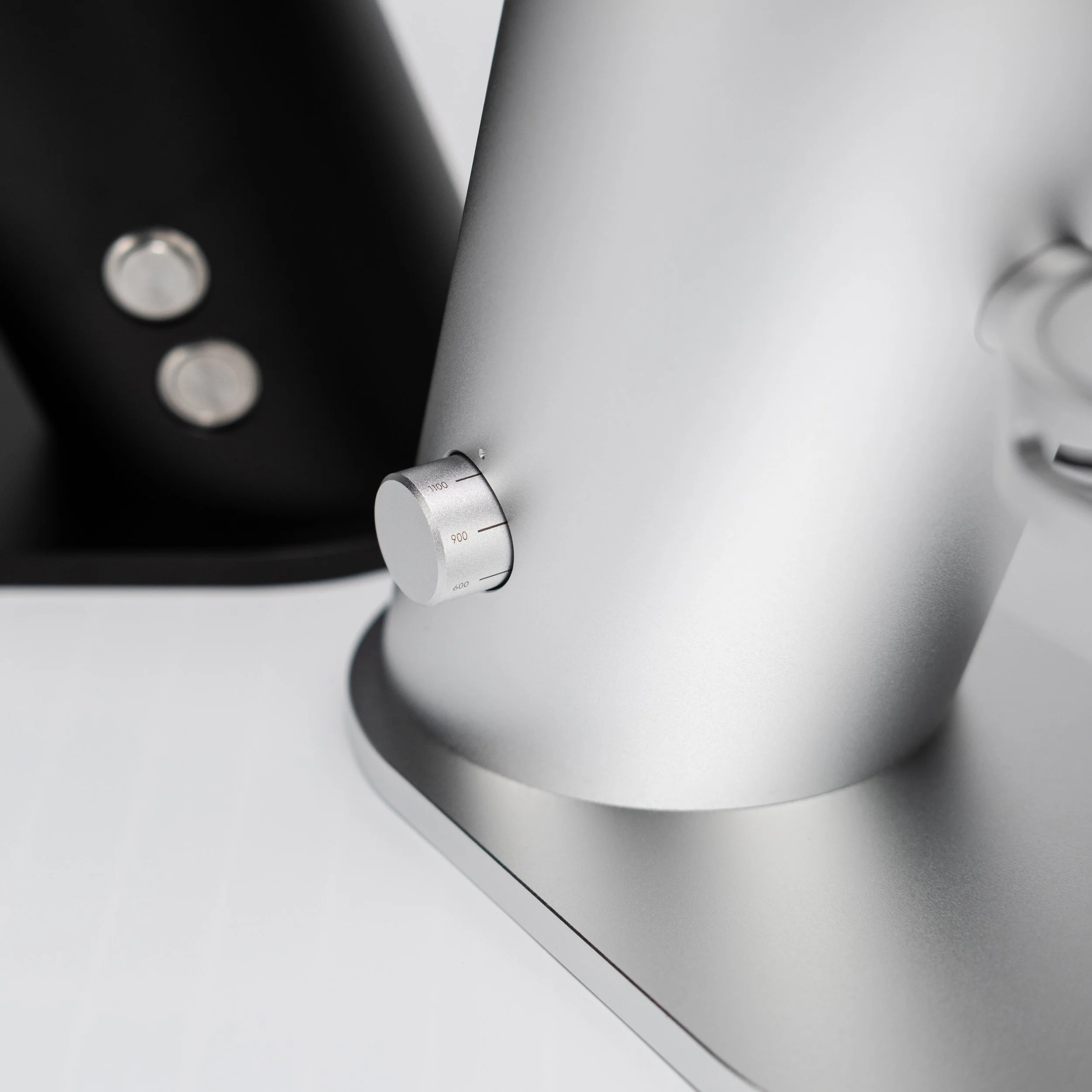 LAGOM P80 | Quiet Precision Grinding with 80mm Burrs — OPTION-O