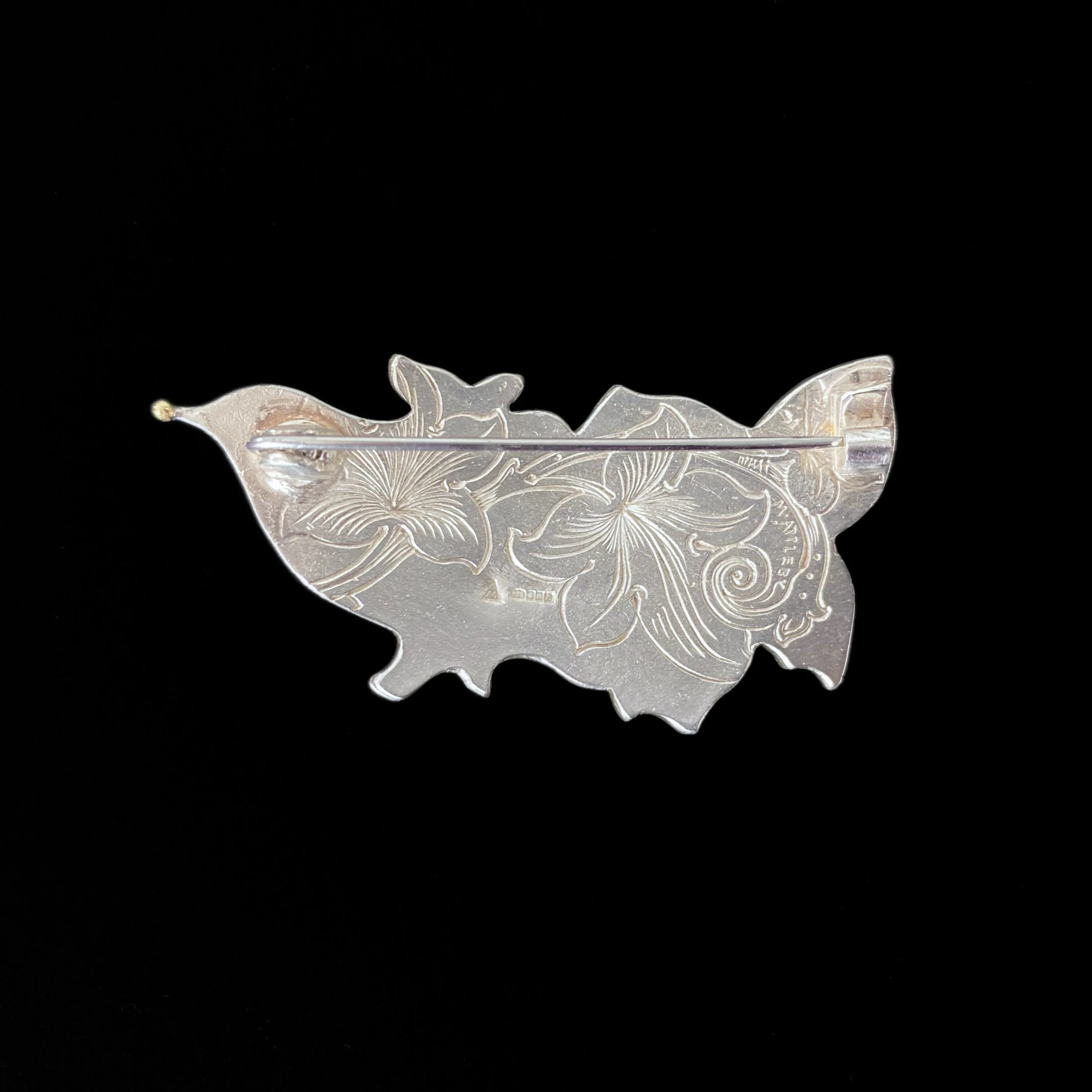 Malcolm Appleby - Wren and Ivy Brooch back.jpg