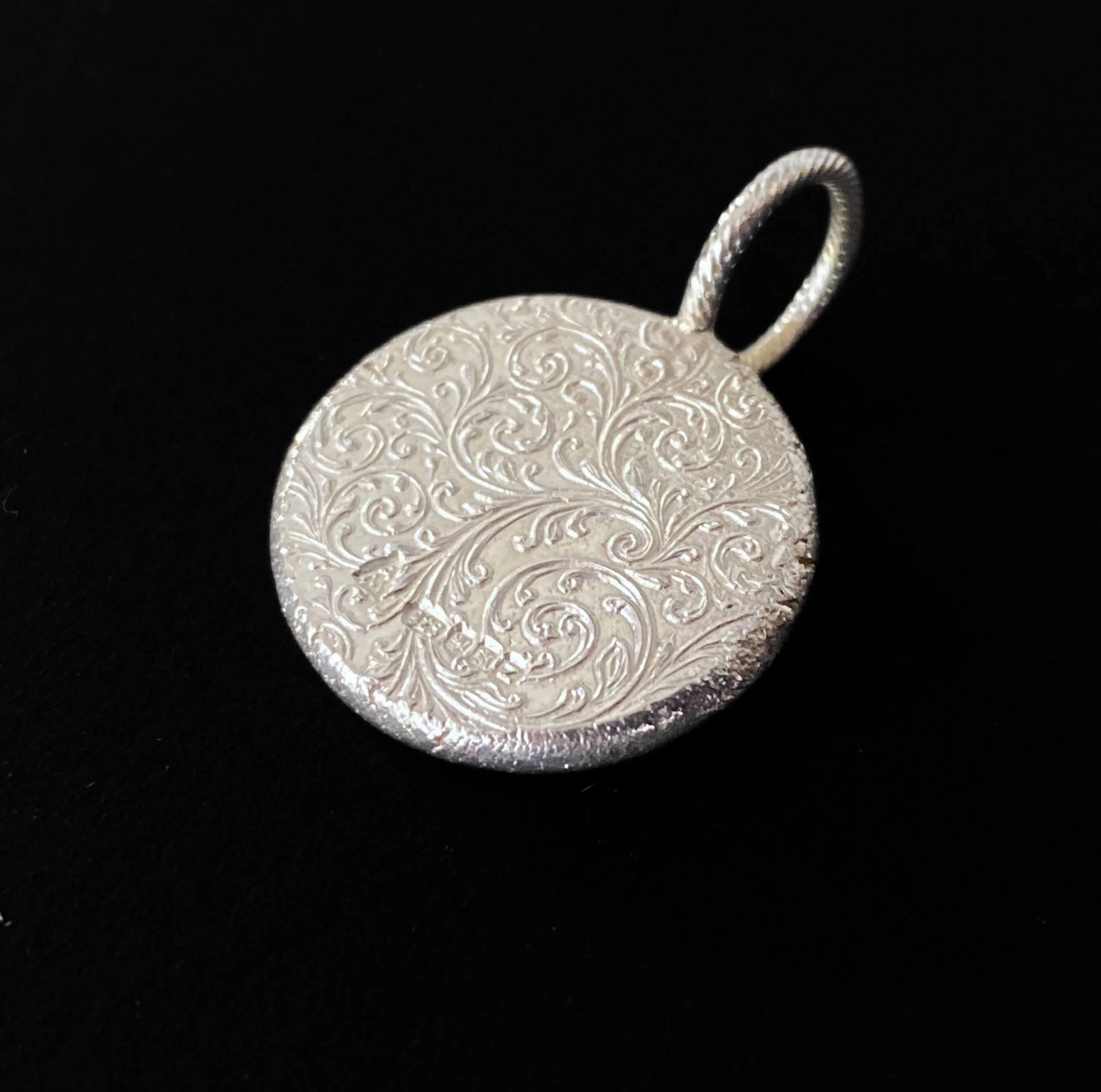 Malcolm Appleby - Small Owl Pendant (back).jpg