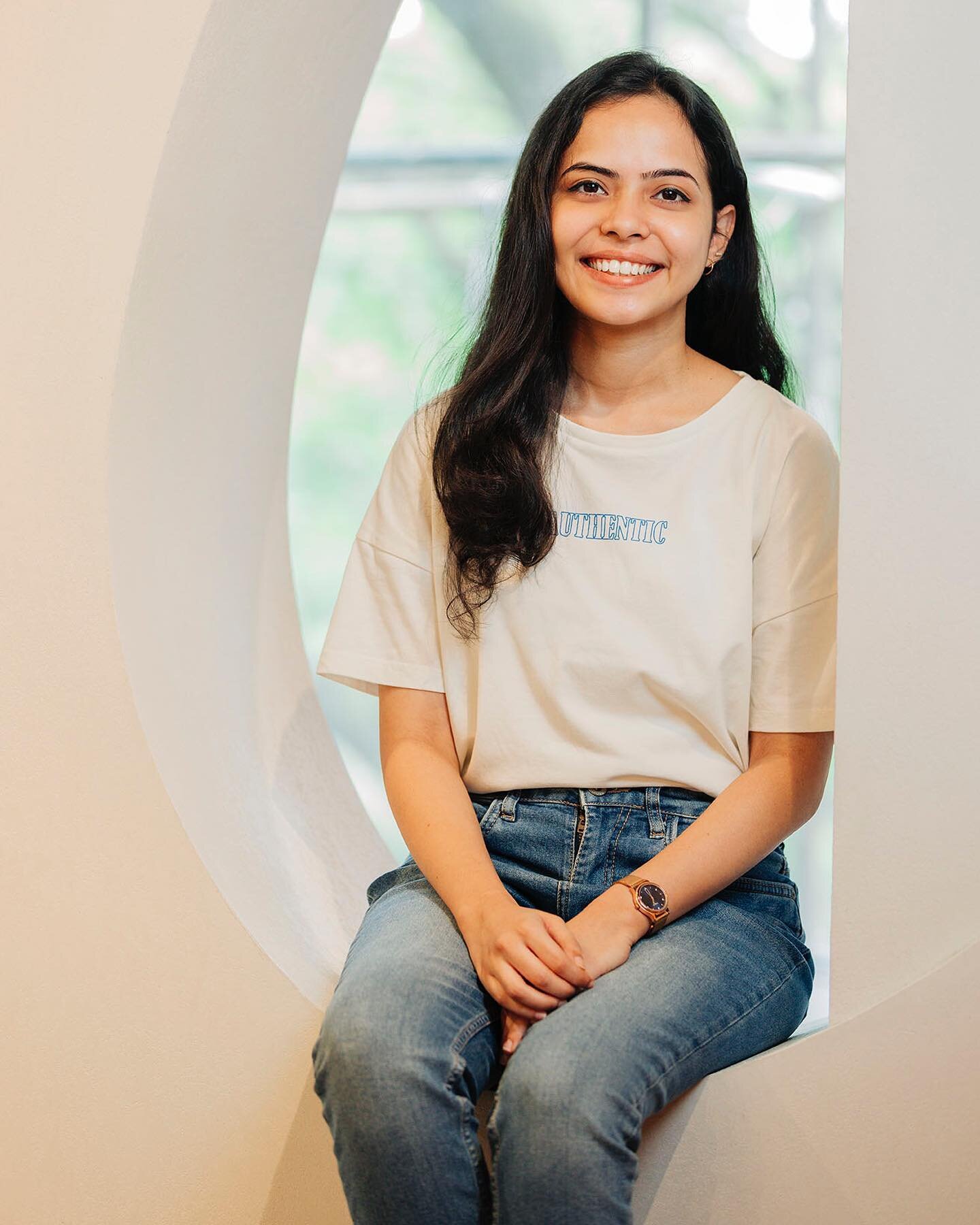 Using the same wall for different portraits ✨

From a series I did for the lovely team @zinotidesign. 

#professionalheadshots #bangalorephotographer #headshotphotography #bangaloreportraits #personalbranding