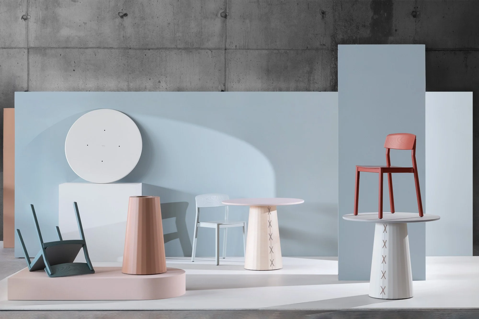 Stitch Table Double Base — Kino