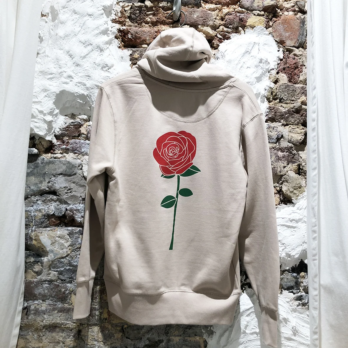 la vie en rose hoodie back.jpg