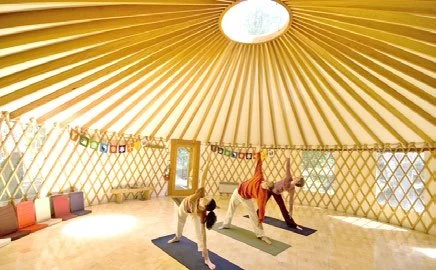 Tierra Sagrada yurt yoga