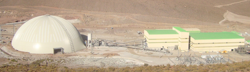 San Cristóbal. Pila de Almacenamiento de 140m en Bolivia