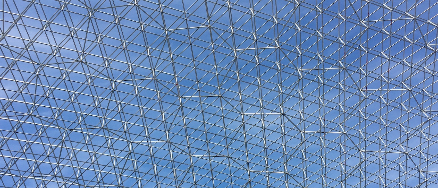 A vierendeel geometry with sparse diagonals was used in the largest free-style storage domes to date, the Bocamina domes 