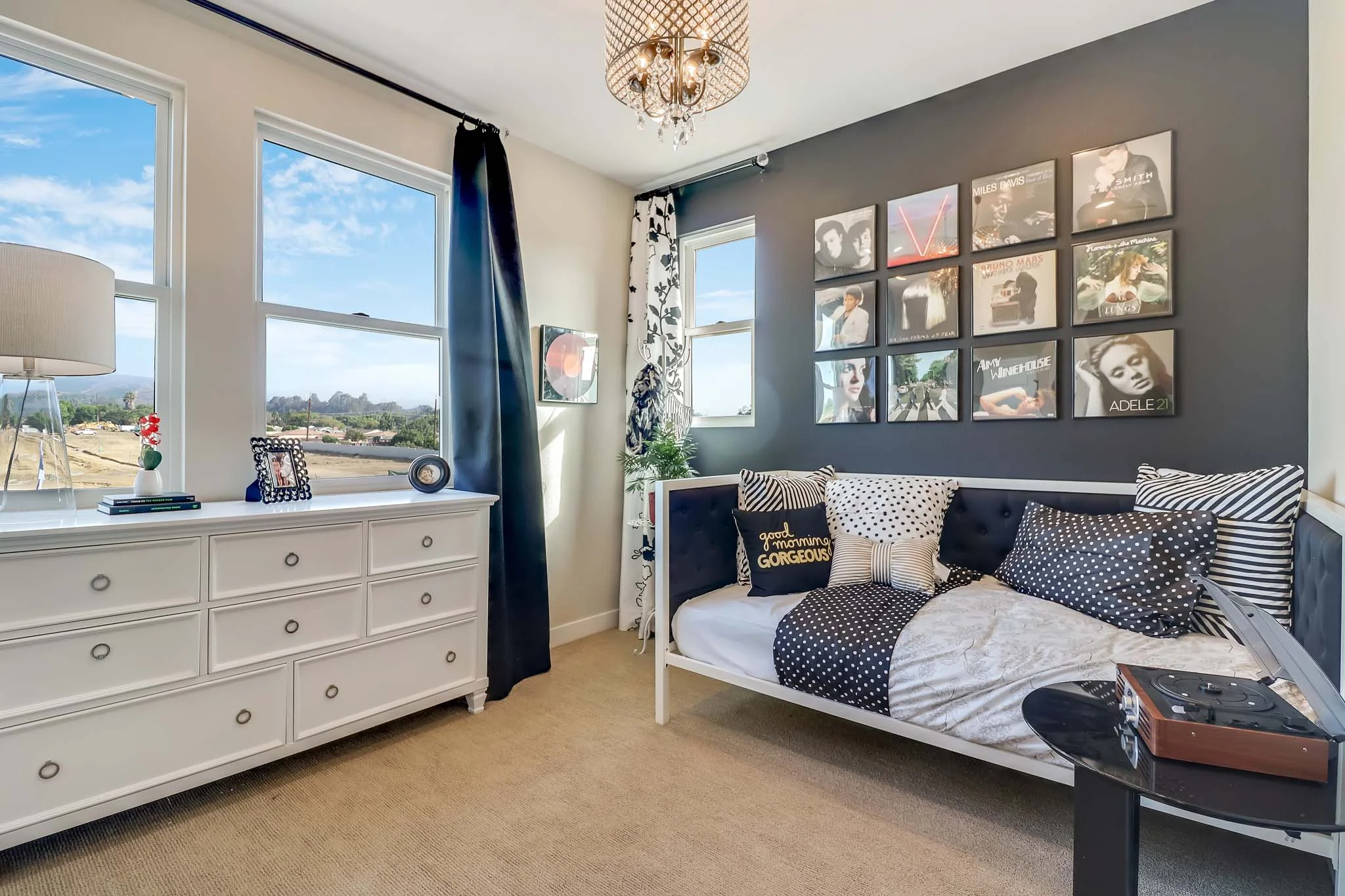 AP2_Bedroom_4547.jpg