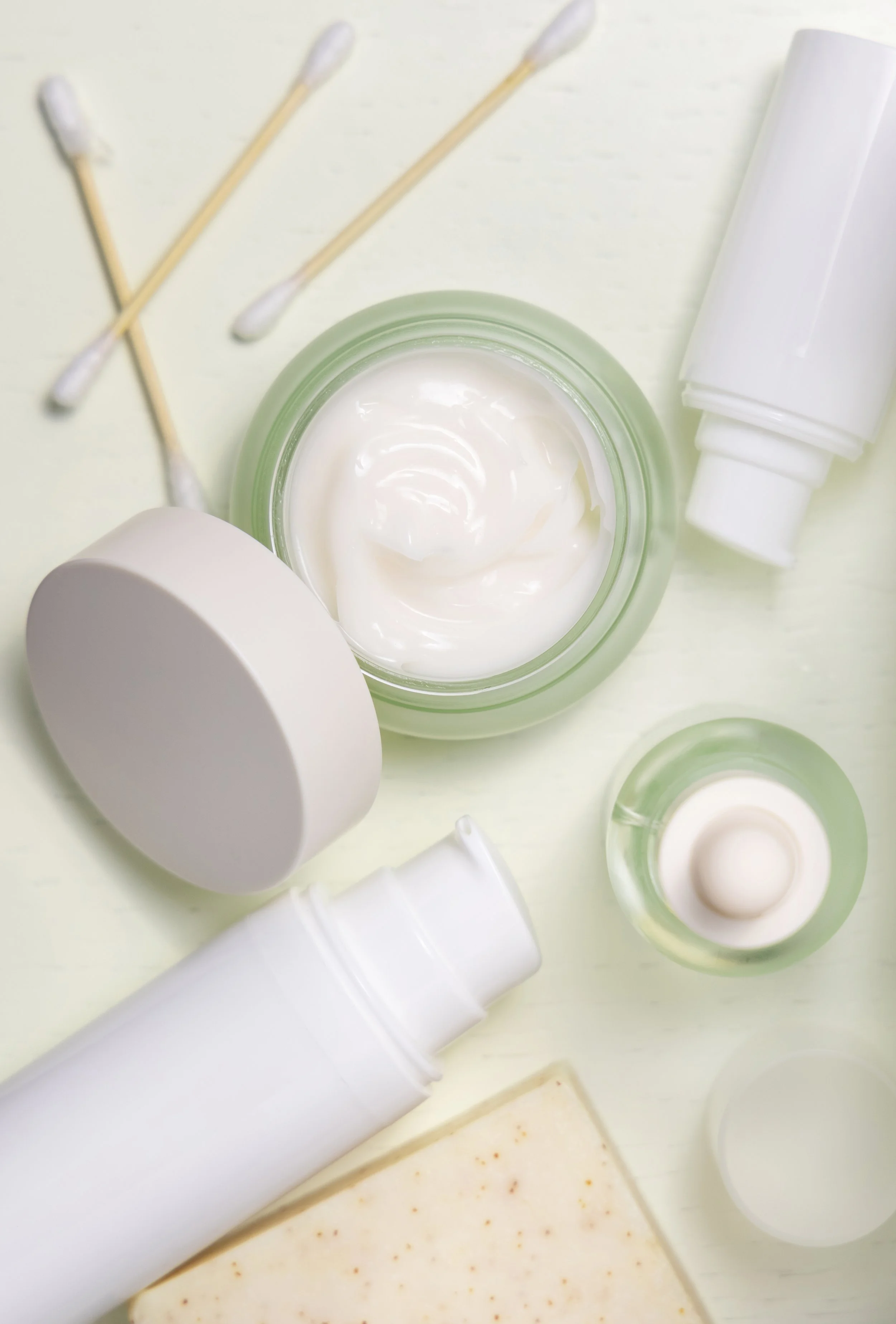 Learning Together: 5 häufige Mythen über Hautbarriere, „natürliche“ Kosmetik &amp; Hautpflege