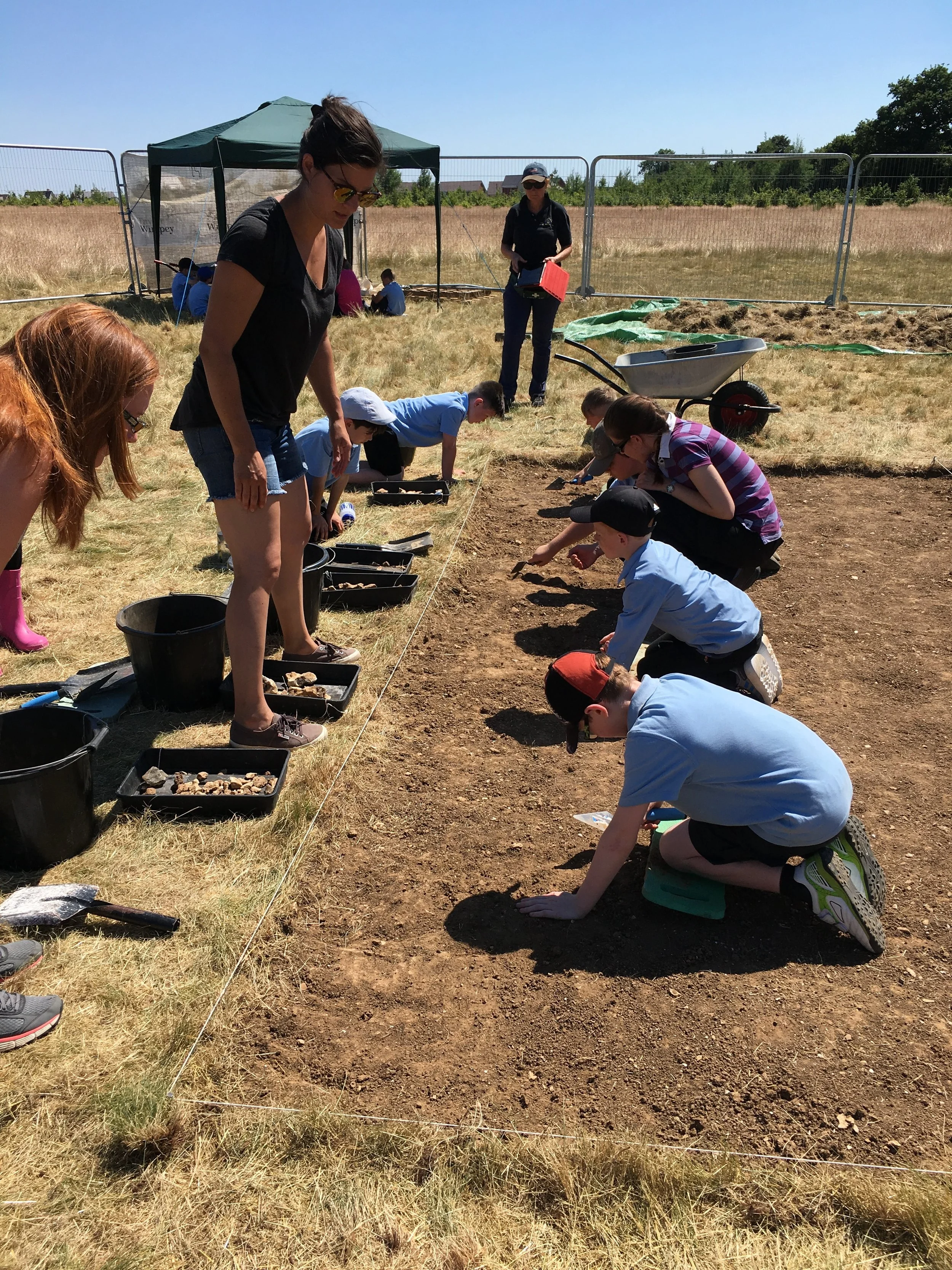 Between the Barrows 2018: Excavation led by archaeologists from Southampton University for our partner schools