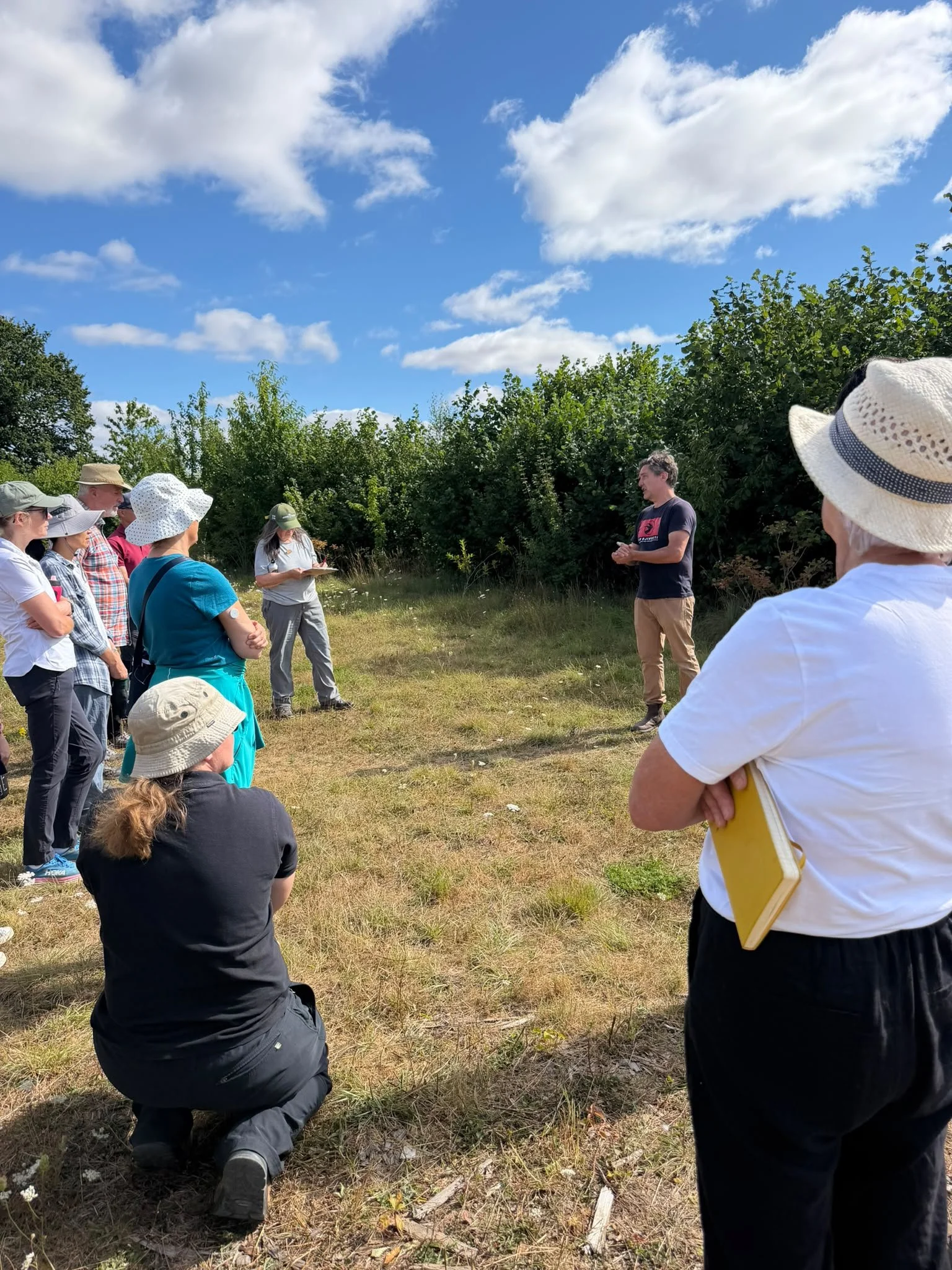 Digging it: The weekly adventures of Volunteer Conservation Teams!