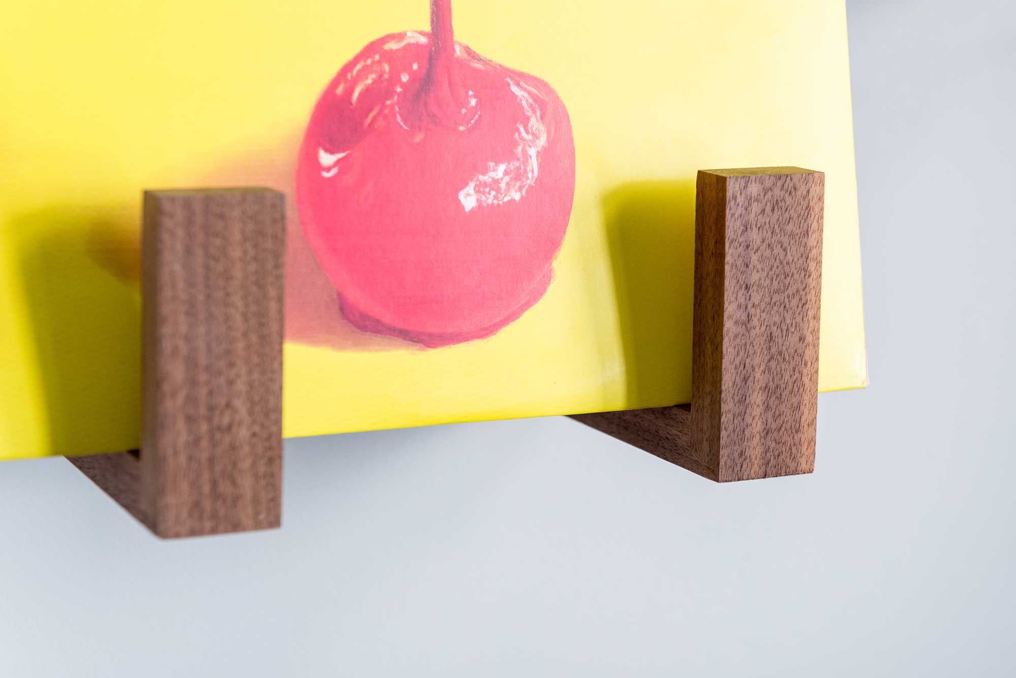 Flip-Record-Wall-Mounted-Display-Shelf---Walnut-3-compressed1.jpg