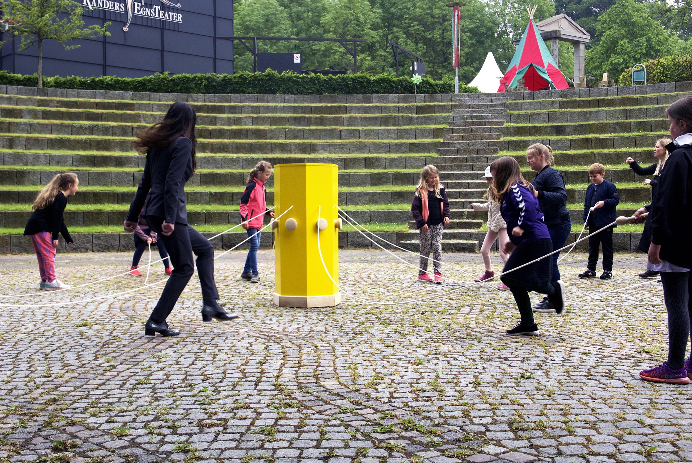 3_Skipping Rope Pillar_foto_Sidsel_Bonde.jpg