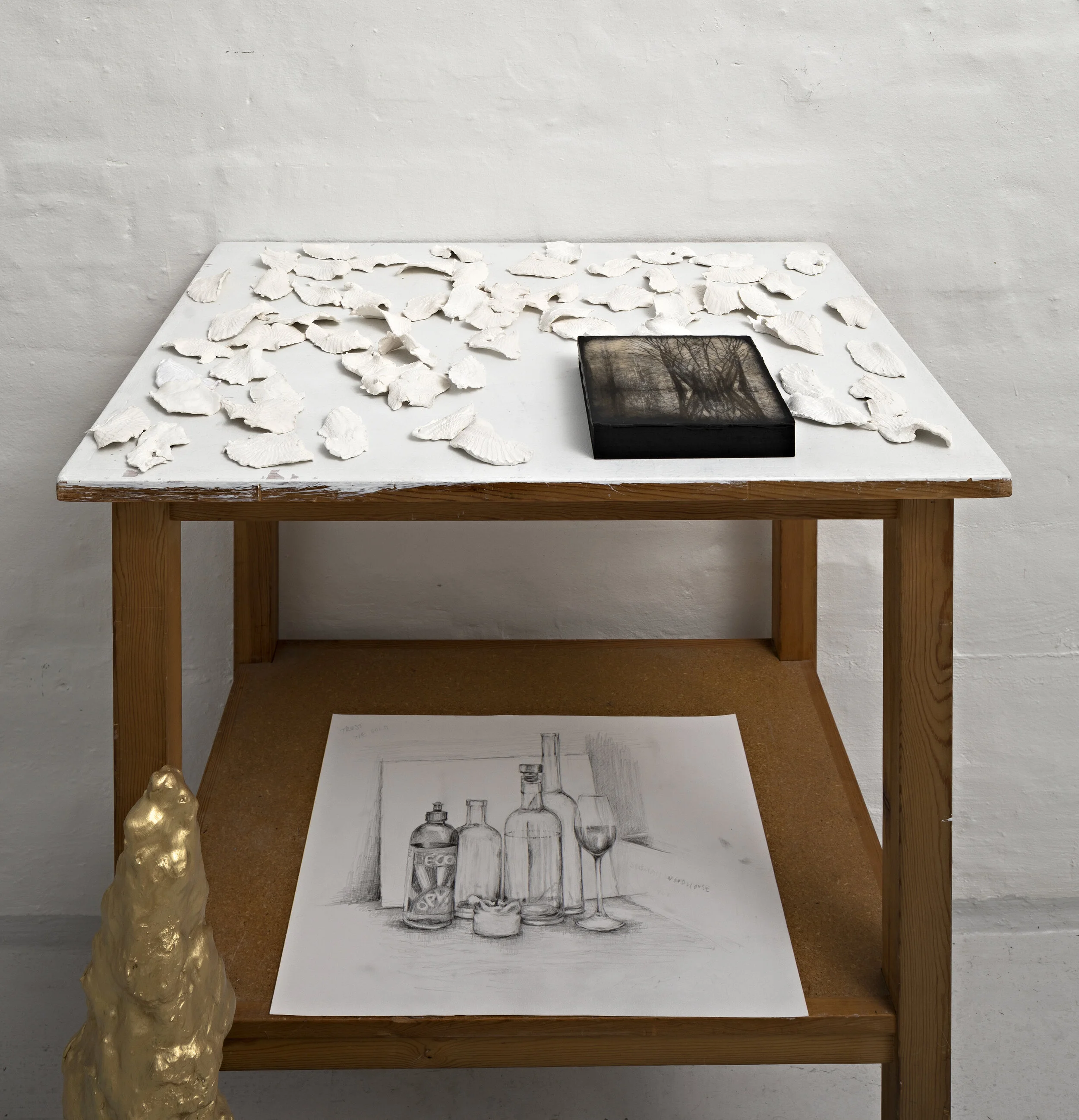 Marianne Therese Grønnow, 2020. Installation view. Quarantine Works #2. Værkstedvej 24, 2500 Valby, Denmark. Photograph: Anders Sune Berg.