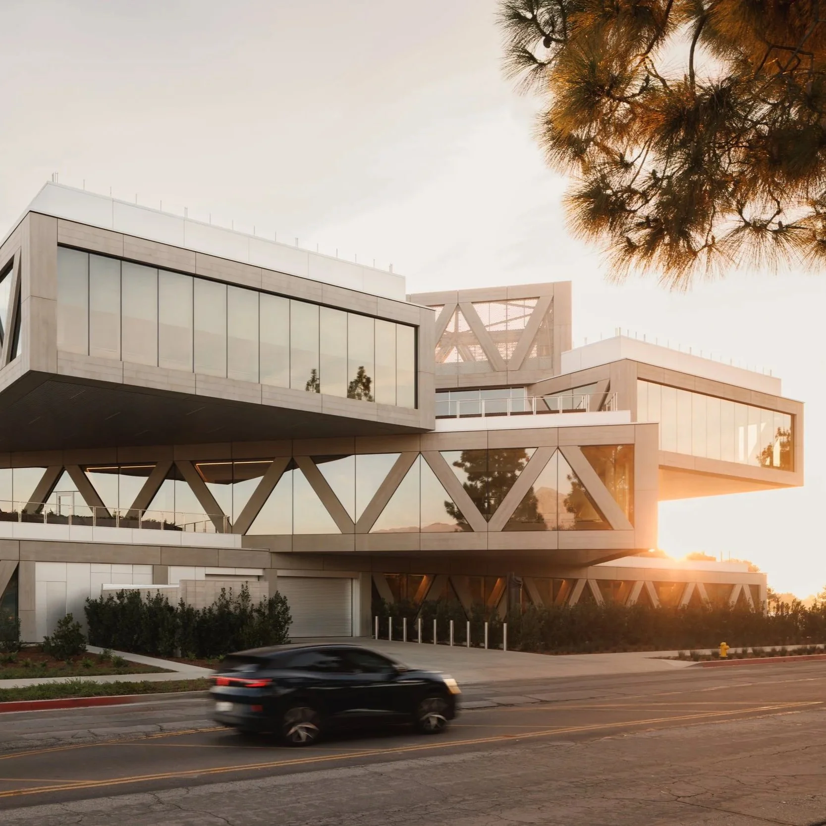 Claremont McKenna College. Los Angeles, CA