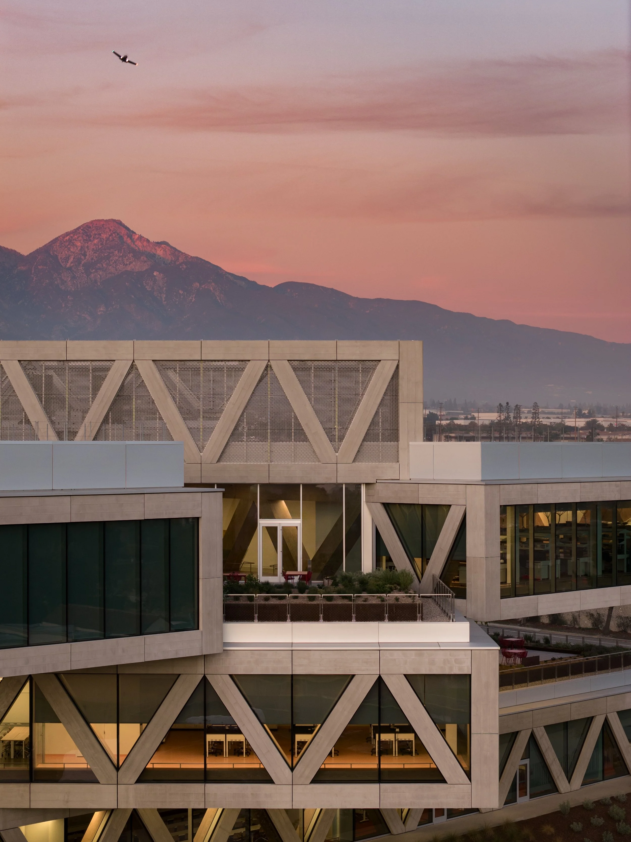 2025.12_CA.LA_Claremont McKenna College_Drone--365-Edit.jpg