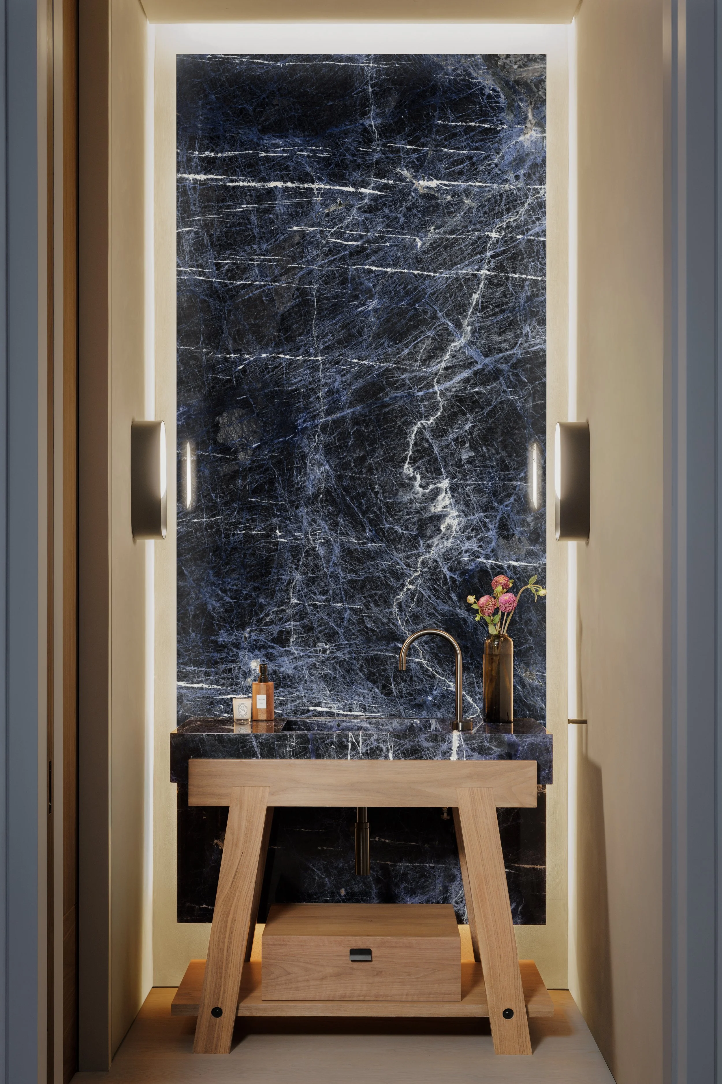 2025.10_NY.Hamptons_KOSA.4349 Noyack Rd-5847-Edit-Edit.jpg