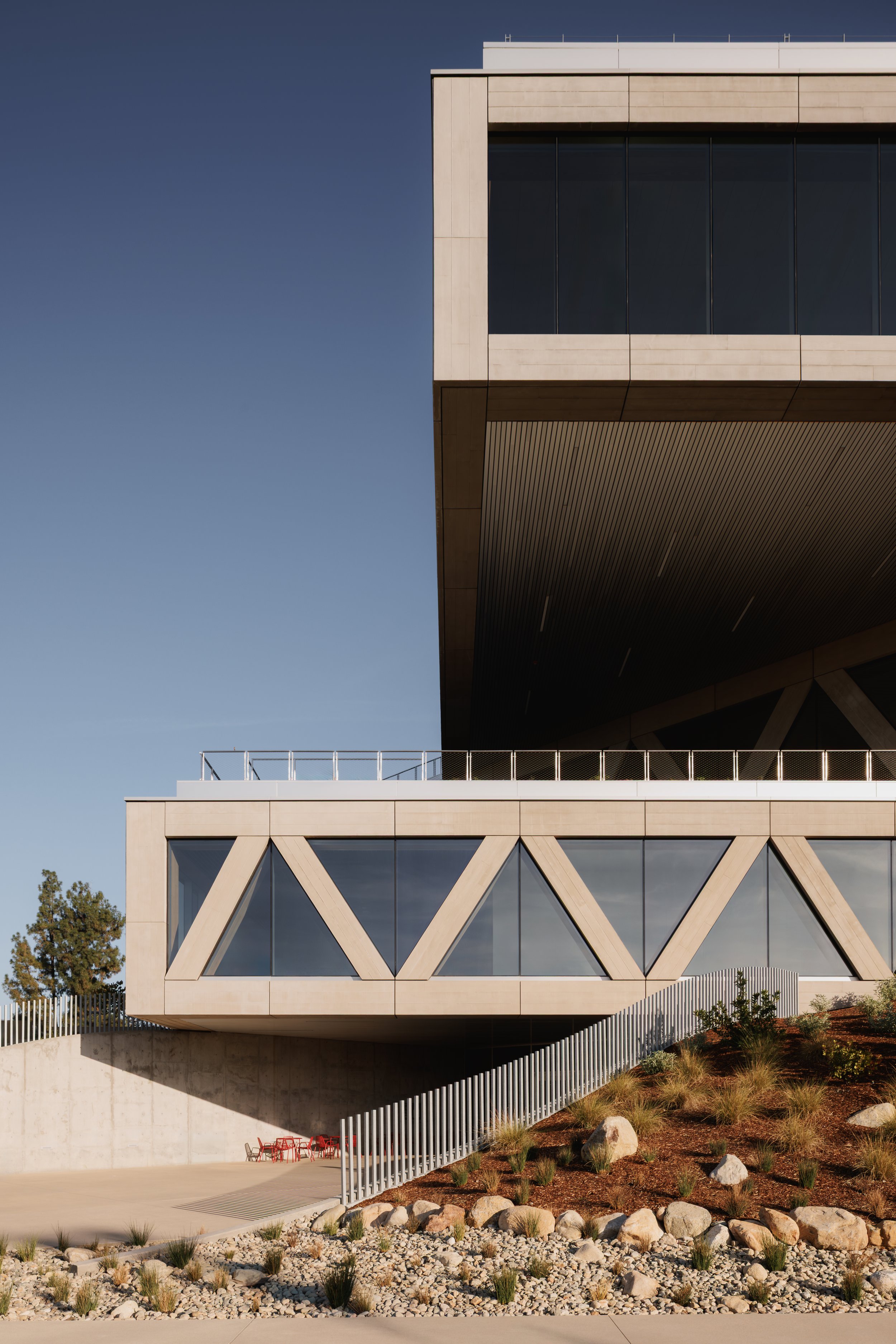 2025.12_LA.Claremont_Claremont McKenna BIG-8414-Edit.jpg