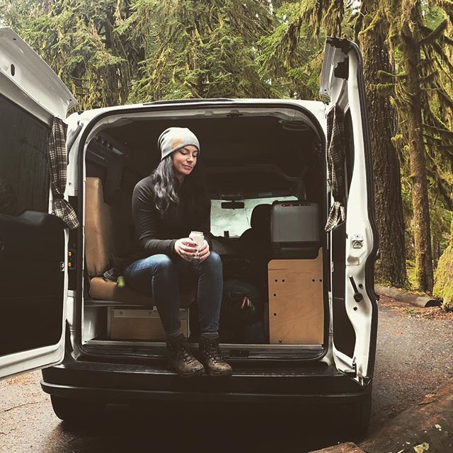 Camper van life means cracking open a cold one while everyone else is still setting up their digs. 🏕
.
.
.
.
.
.
#cascadecampers #campervan #campervanmagazine #vanlife #pnw #roadtrip #camping #sleepwherever #travel #vans #optoutside #weekend #pnwond