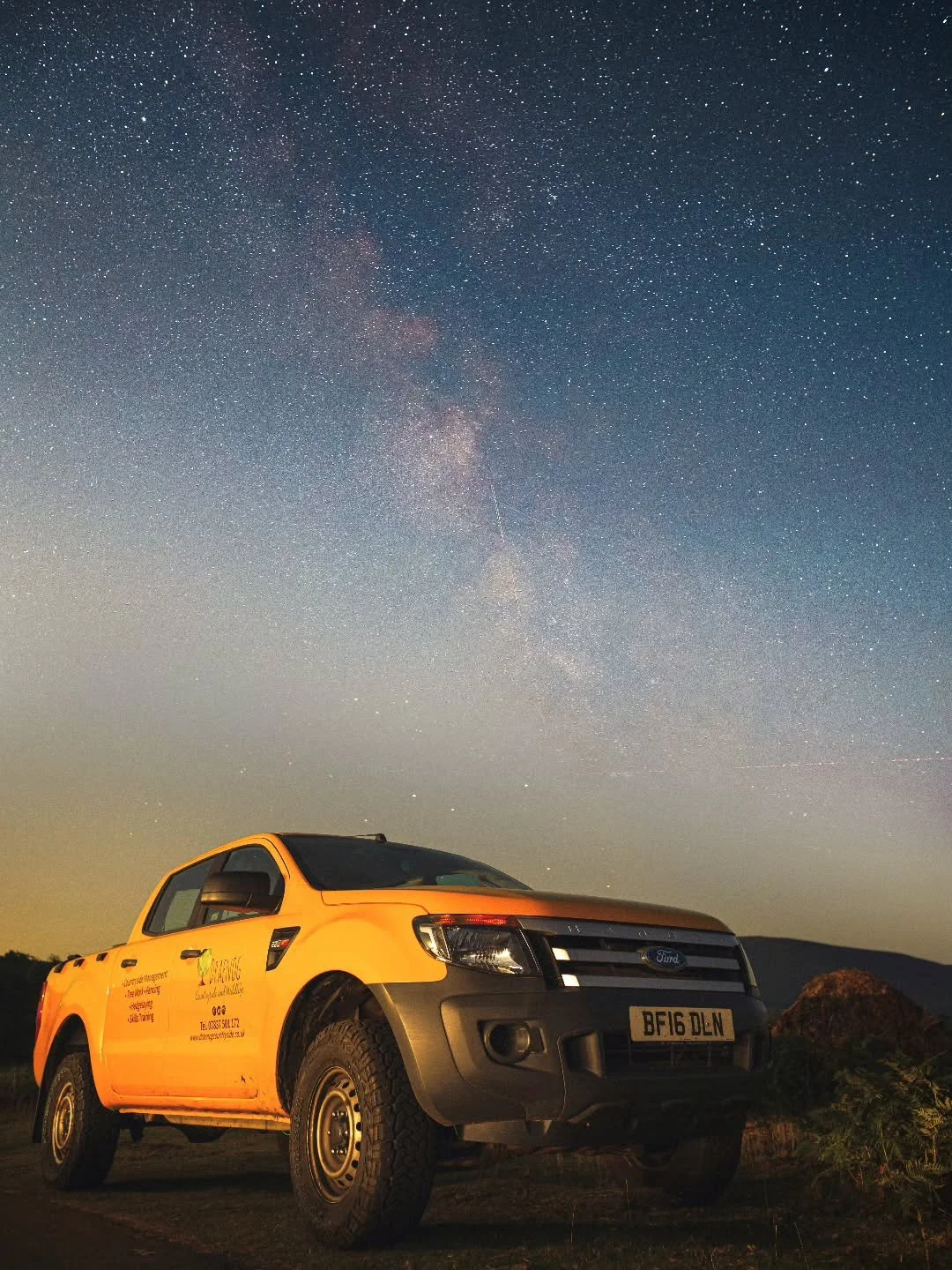 A week or two back during the perseid meter shower. Didn't get much in the way of meteors that night... But the truck was there...

#milkyway #bannaubrycheiniog #breconbeacons #nightsky #perseids #ranger #draenogcountryside #wales #darkskies #darkski