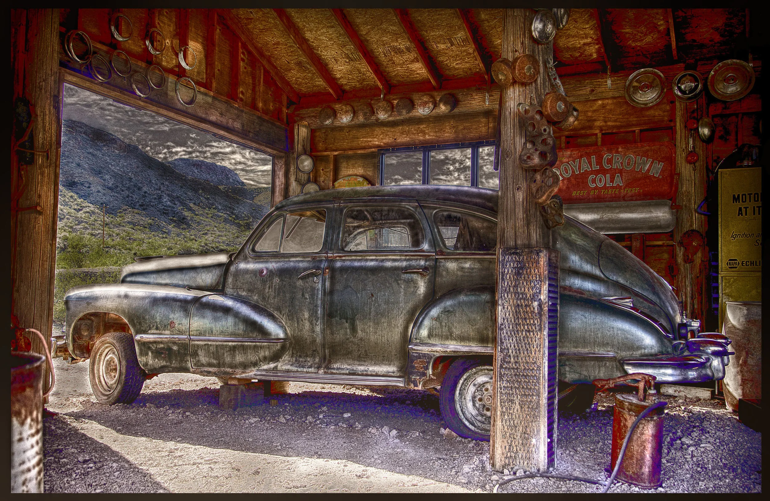 car in barn colorHdrWen17.JPG