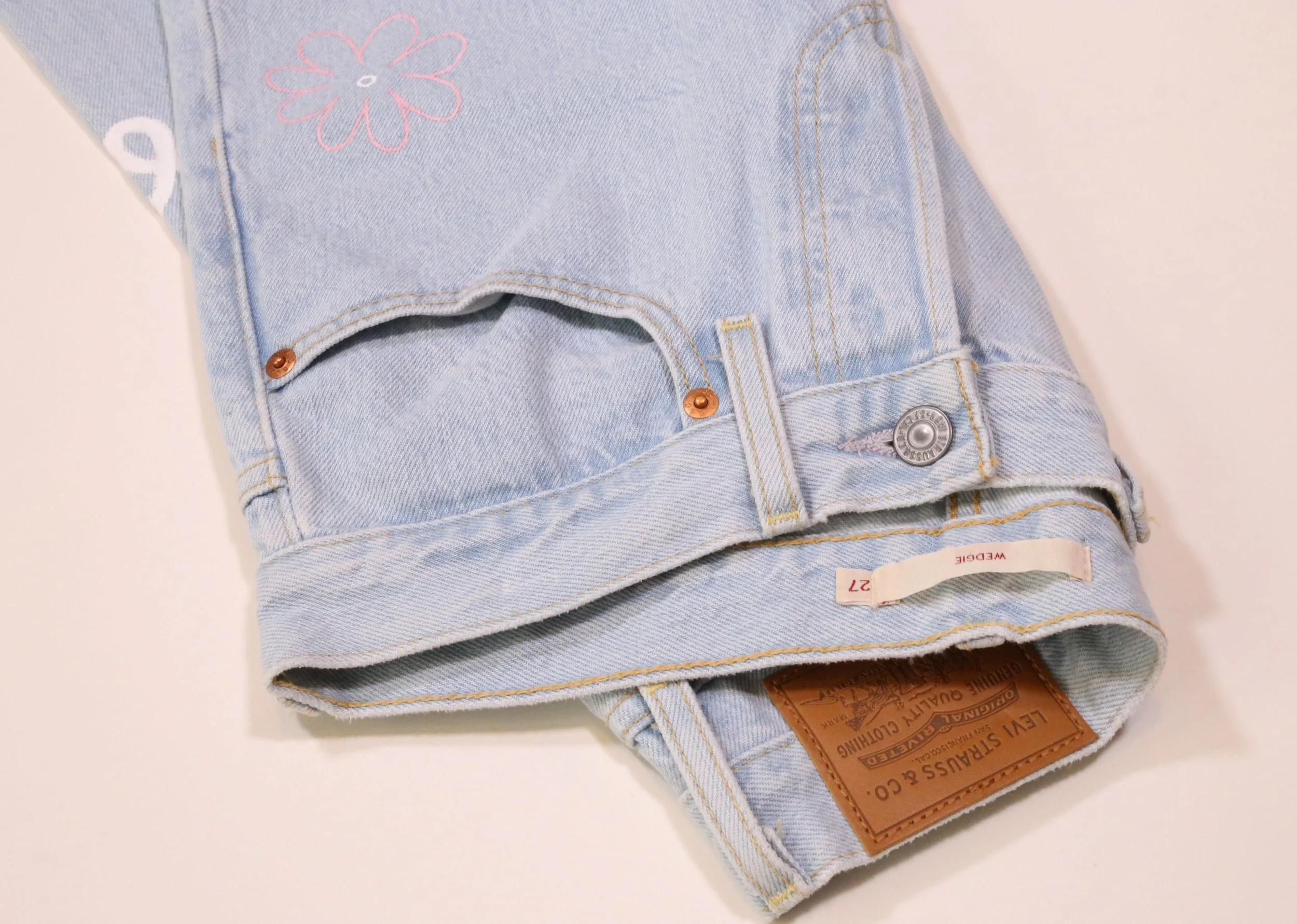 Happy_Here_Levis_Details_08_web.jpg