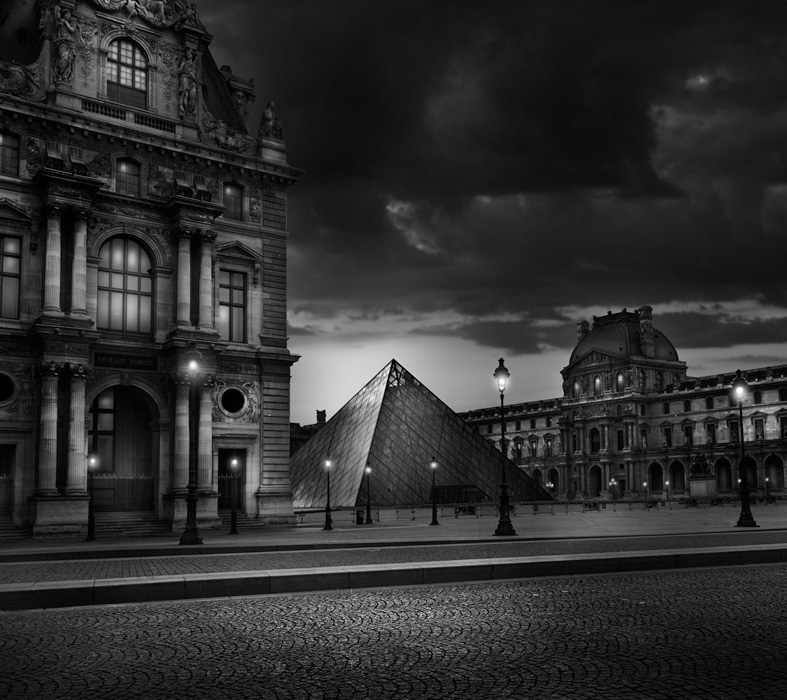 Louvre Pyramid.jpg
