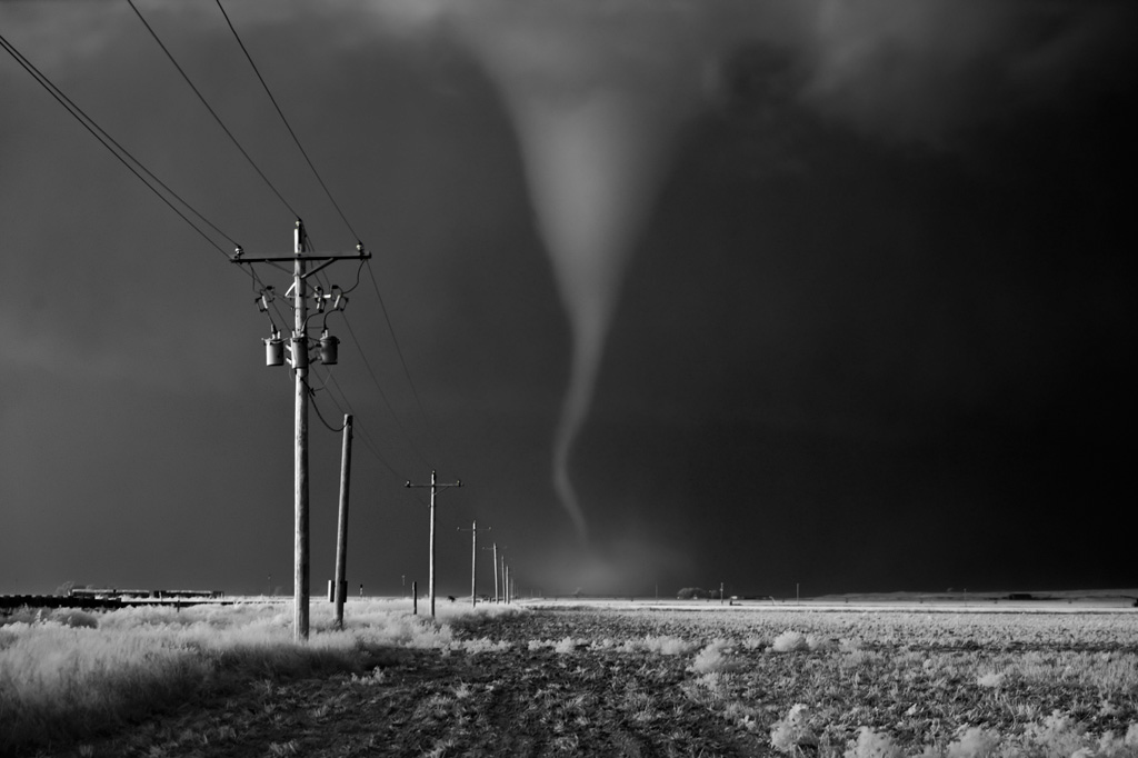 Tornado Crossing Power Poles.jpg