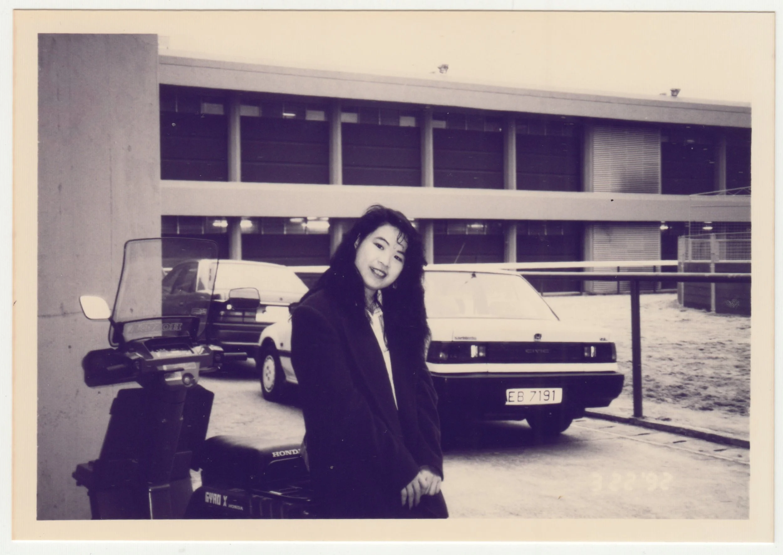 Mum at Hong Kong Jockey Club Stable, Shatin. Photo taken by EE on 22 March 1992.