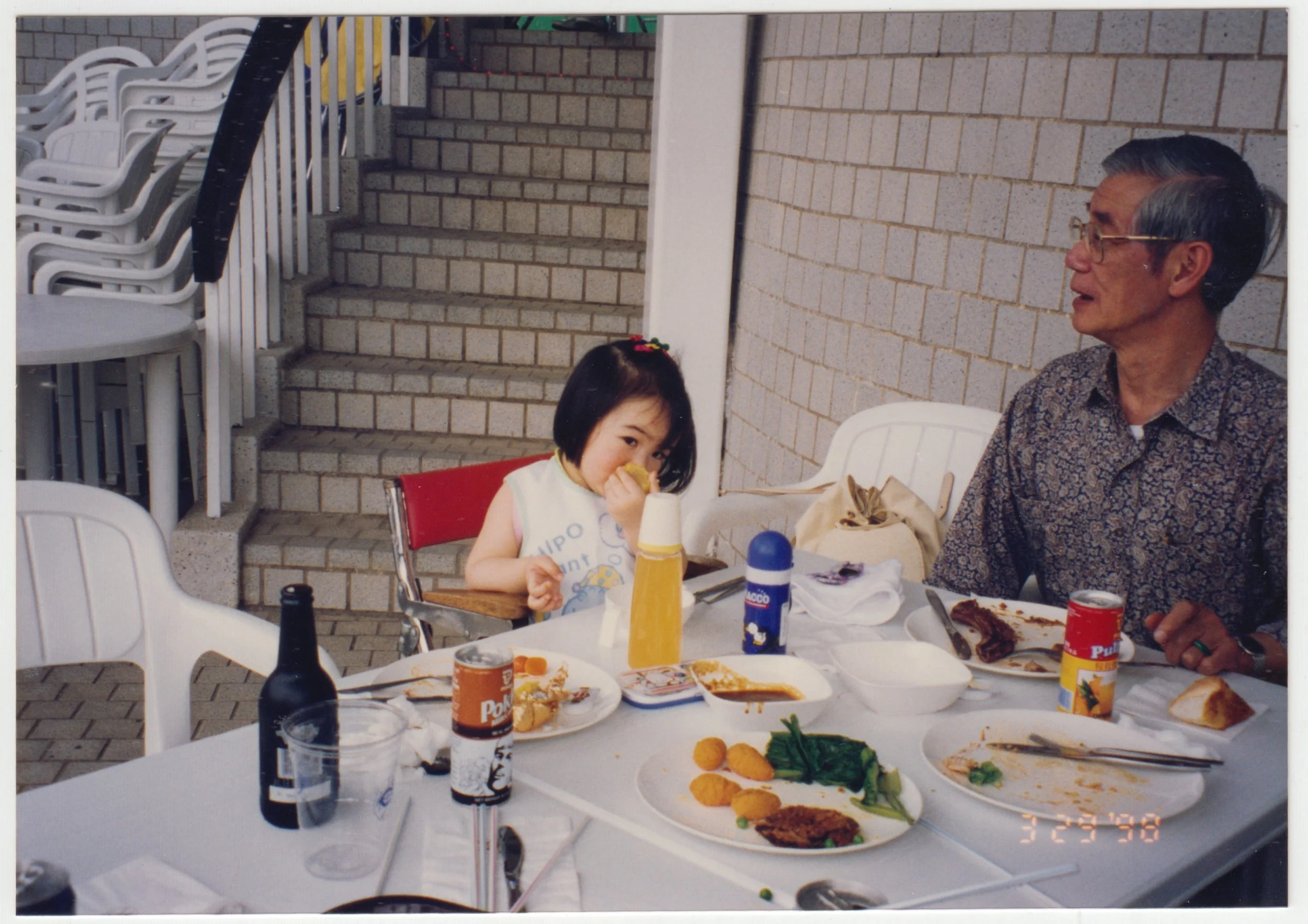 no. 00236 / Grandpa and Charlotte at Hong Kong Jockey Club Beas River Country Club for Sunday Roast. Taken on 29 March 1998. 