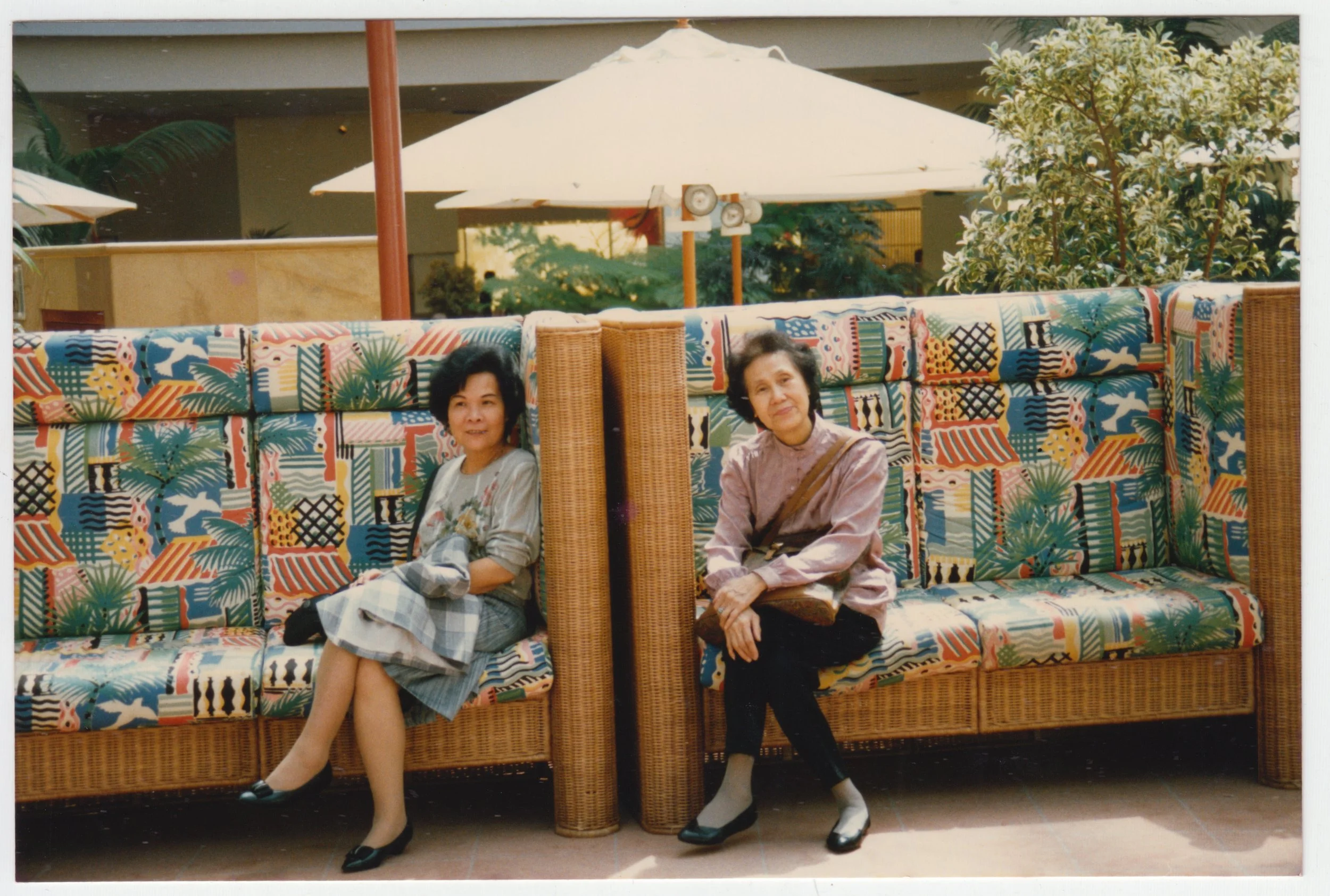 Grandma & 姨太婆 in Australia, c. March 1990.