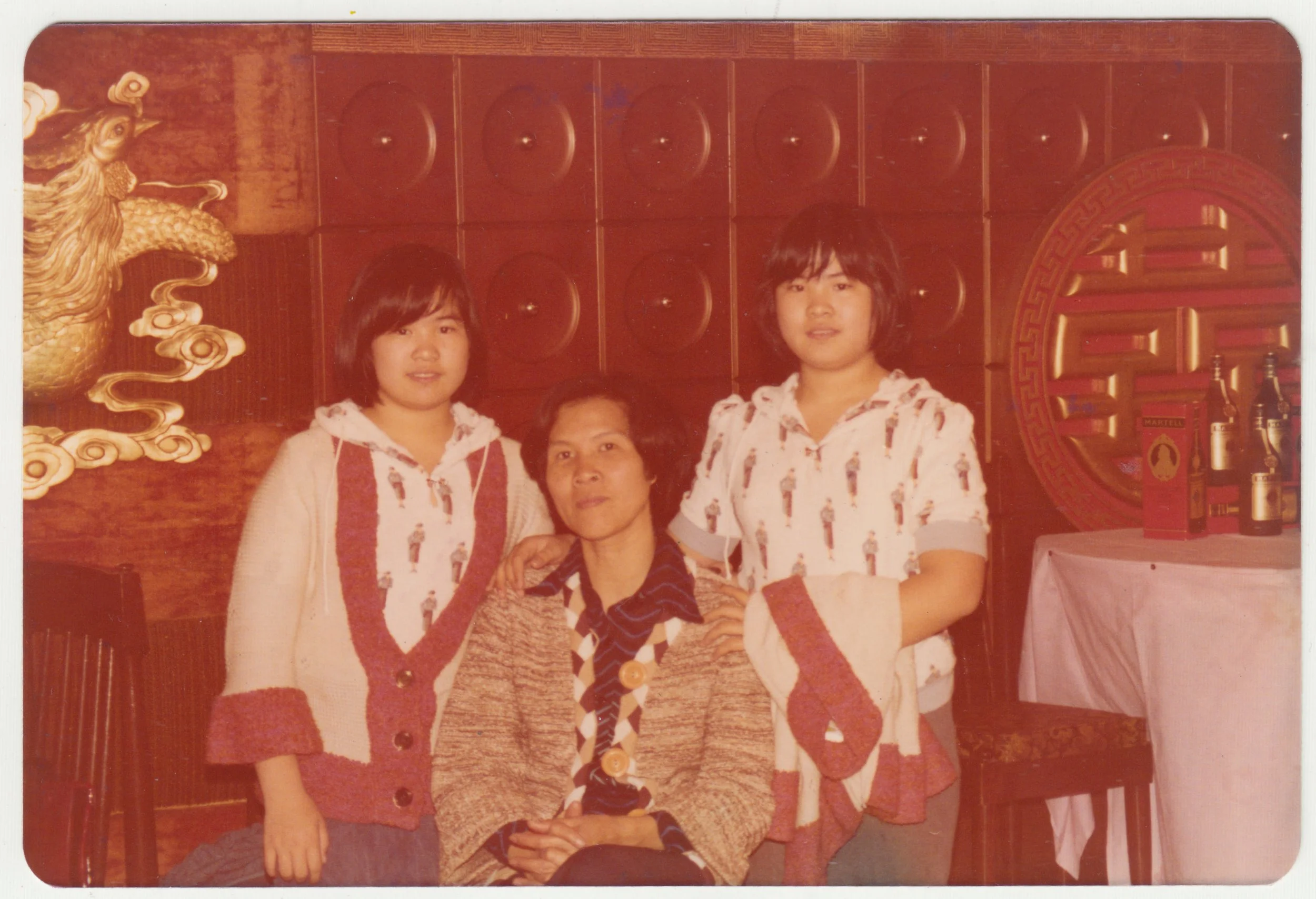 Mum, EE & Mi Por at a Banquet, c. 1979-1980